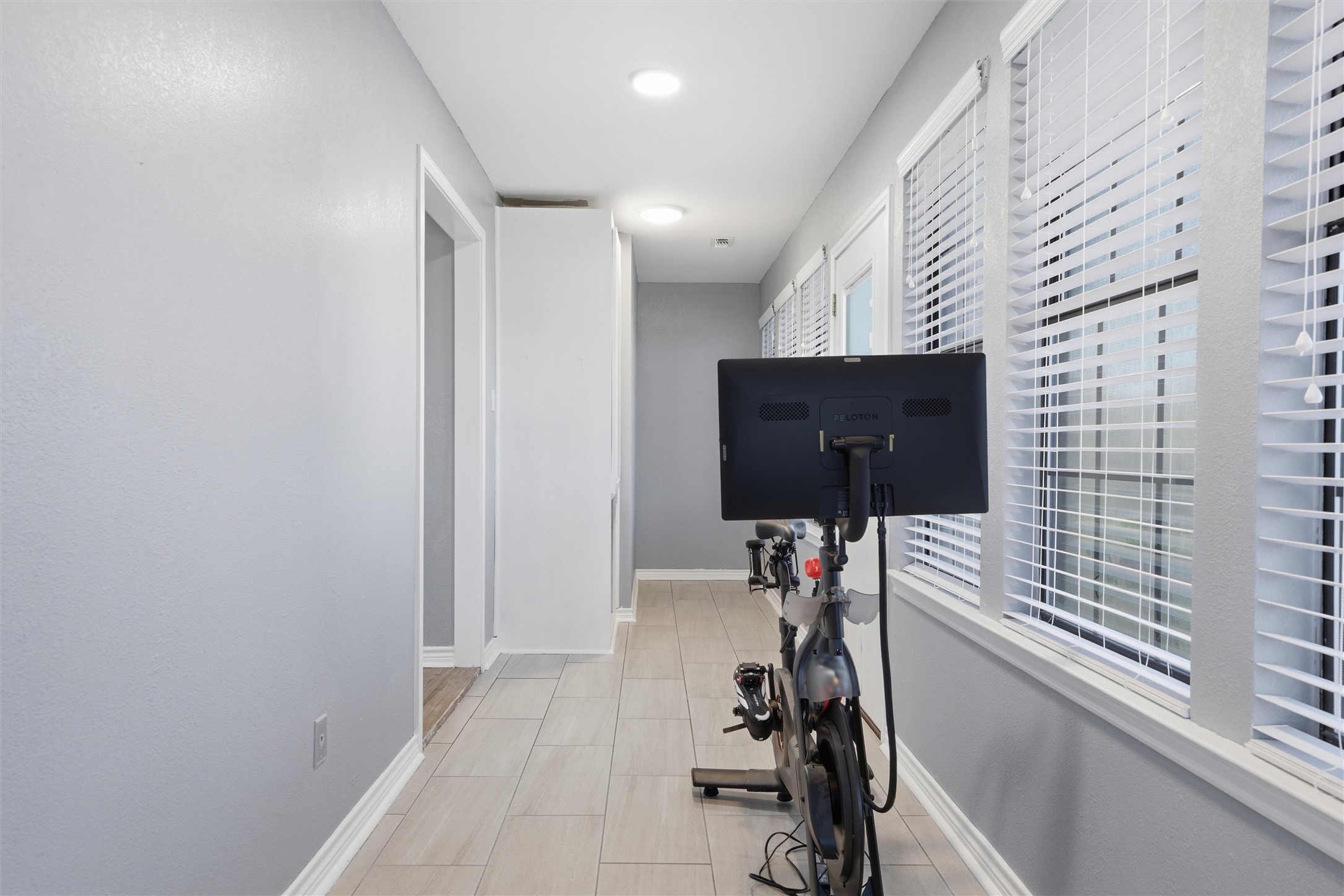 1211 Overlook Court
