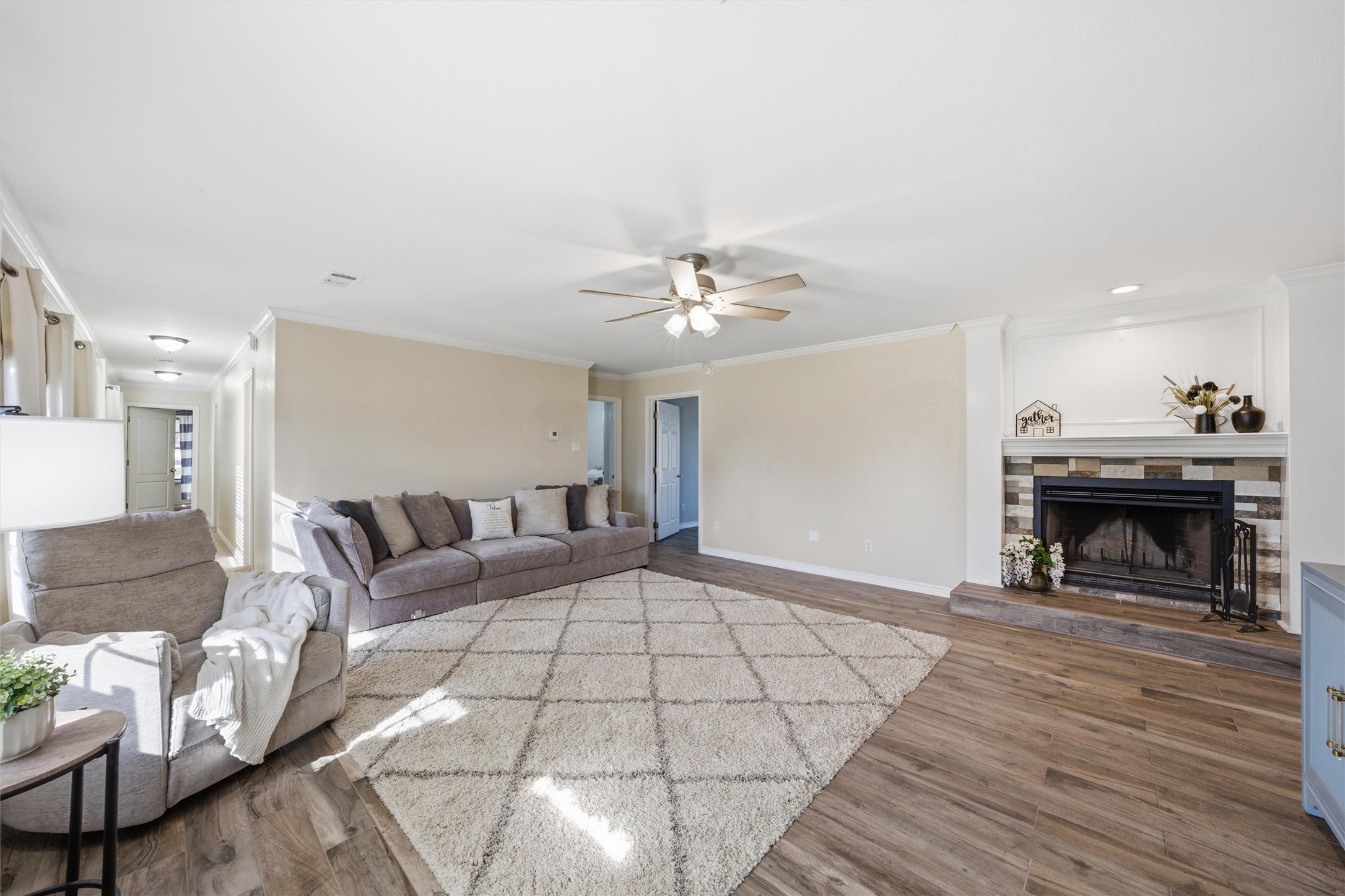 1211 Overlook Court