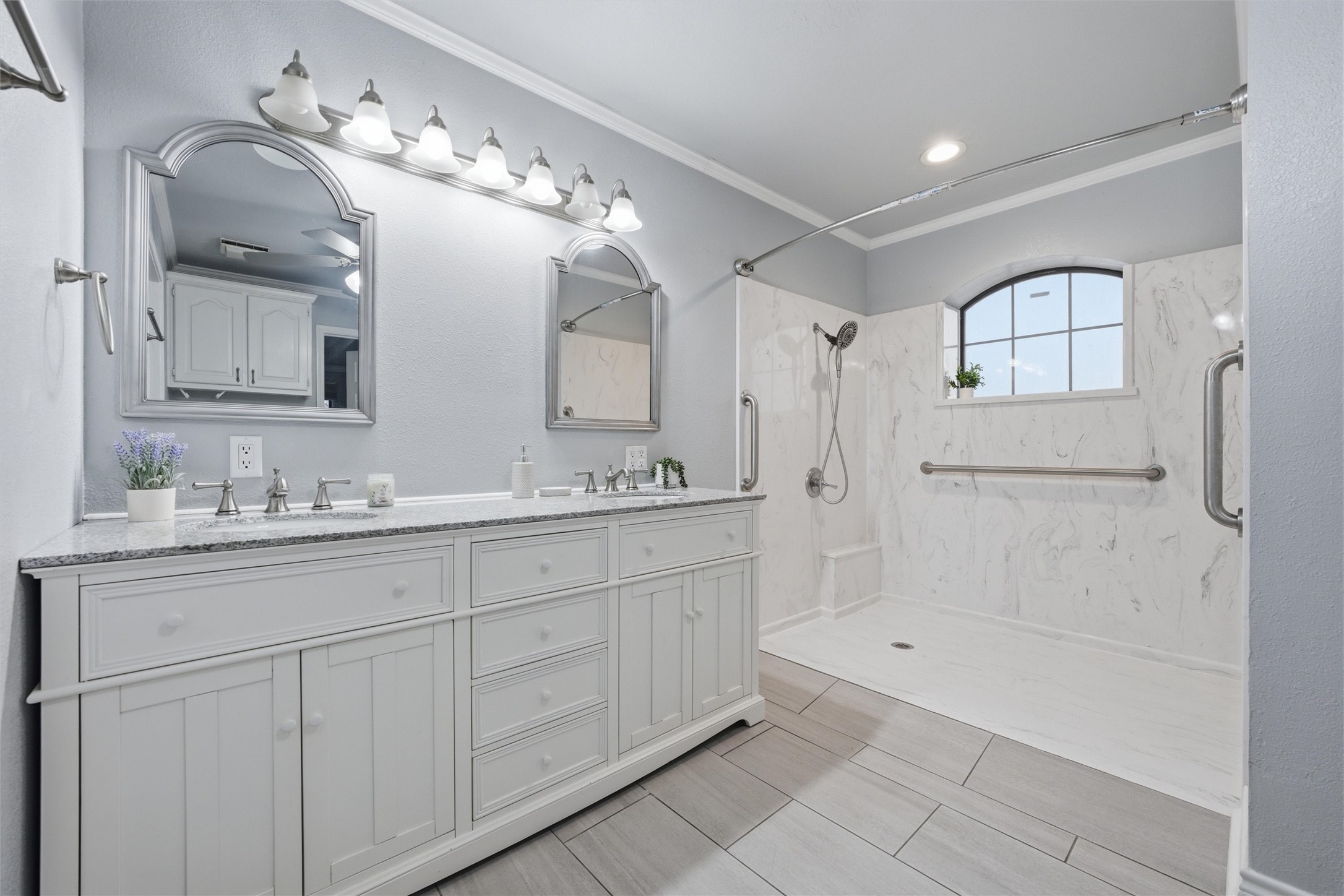 1211 Overlook Court