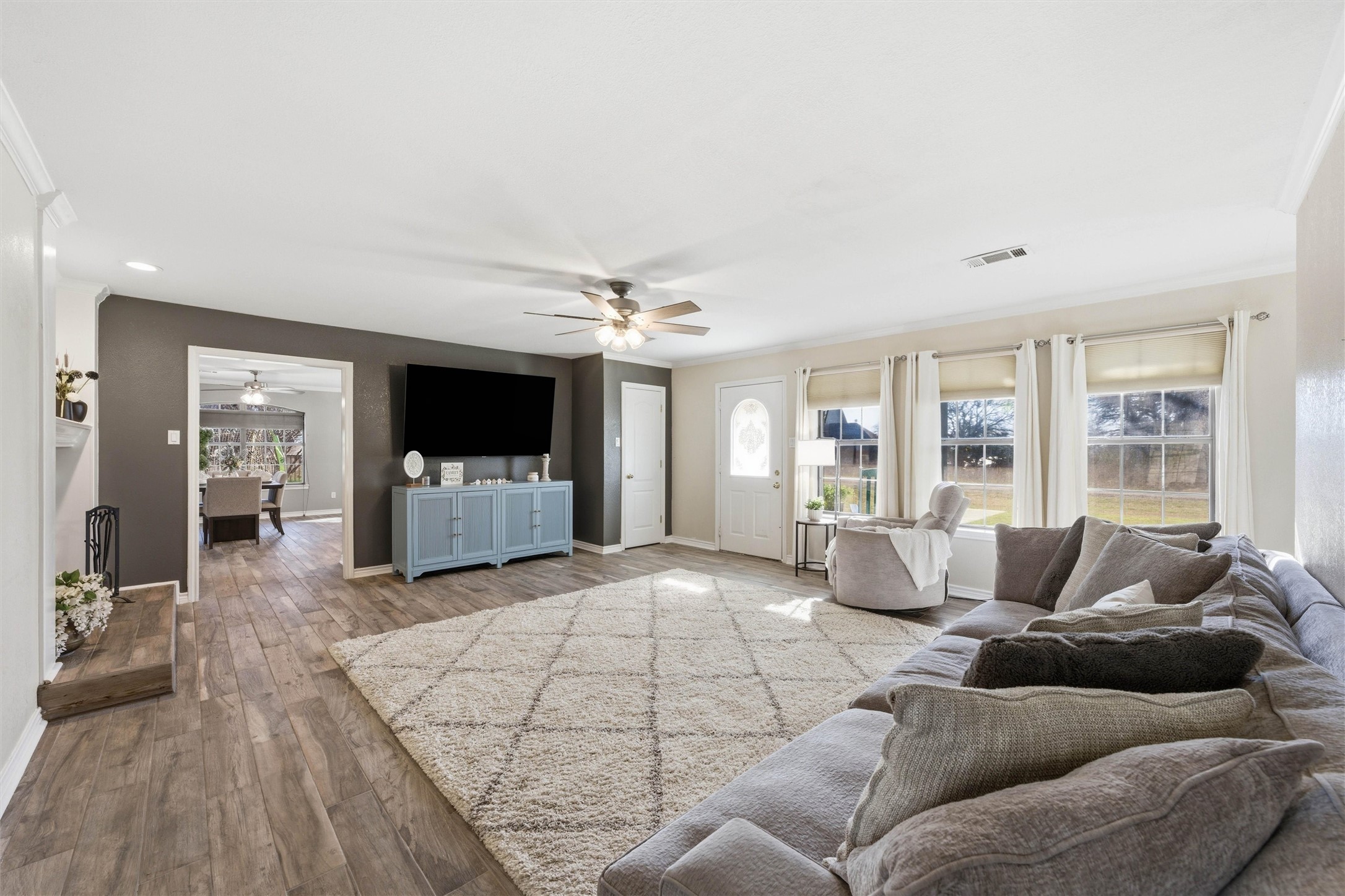 1211 Overlook Court