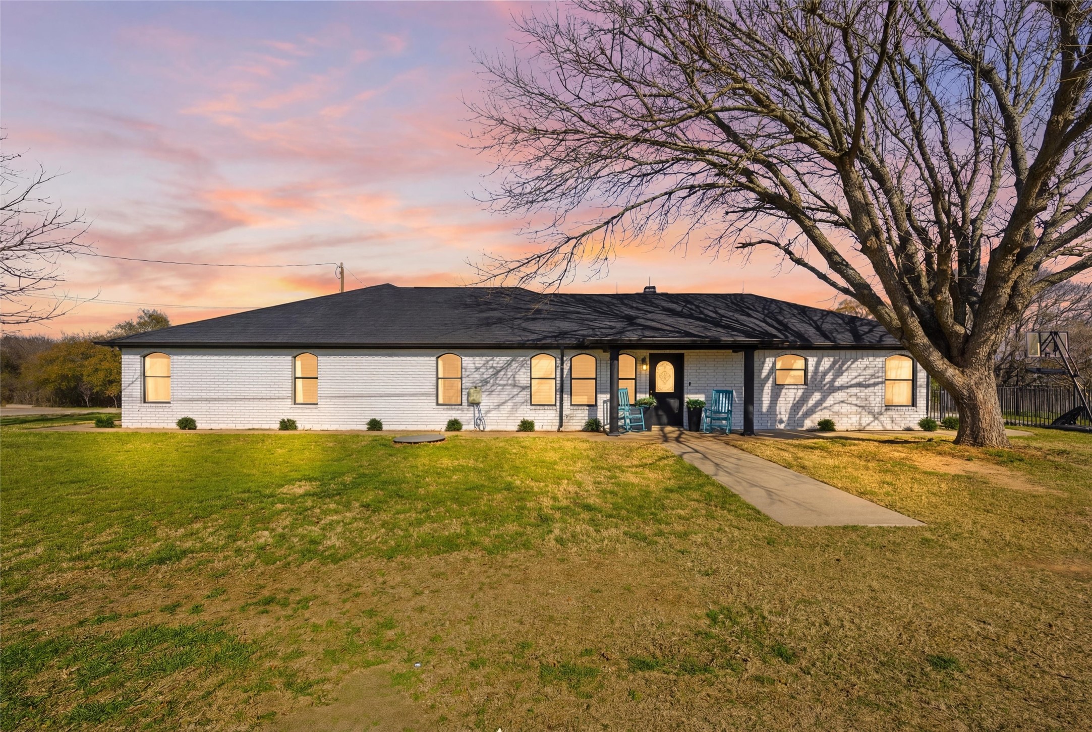 1211 Overlook Court