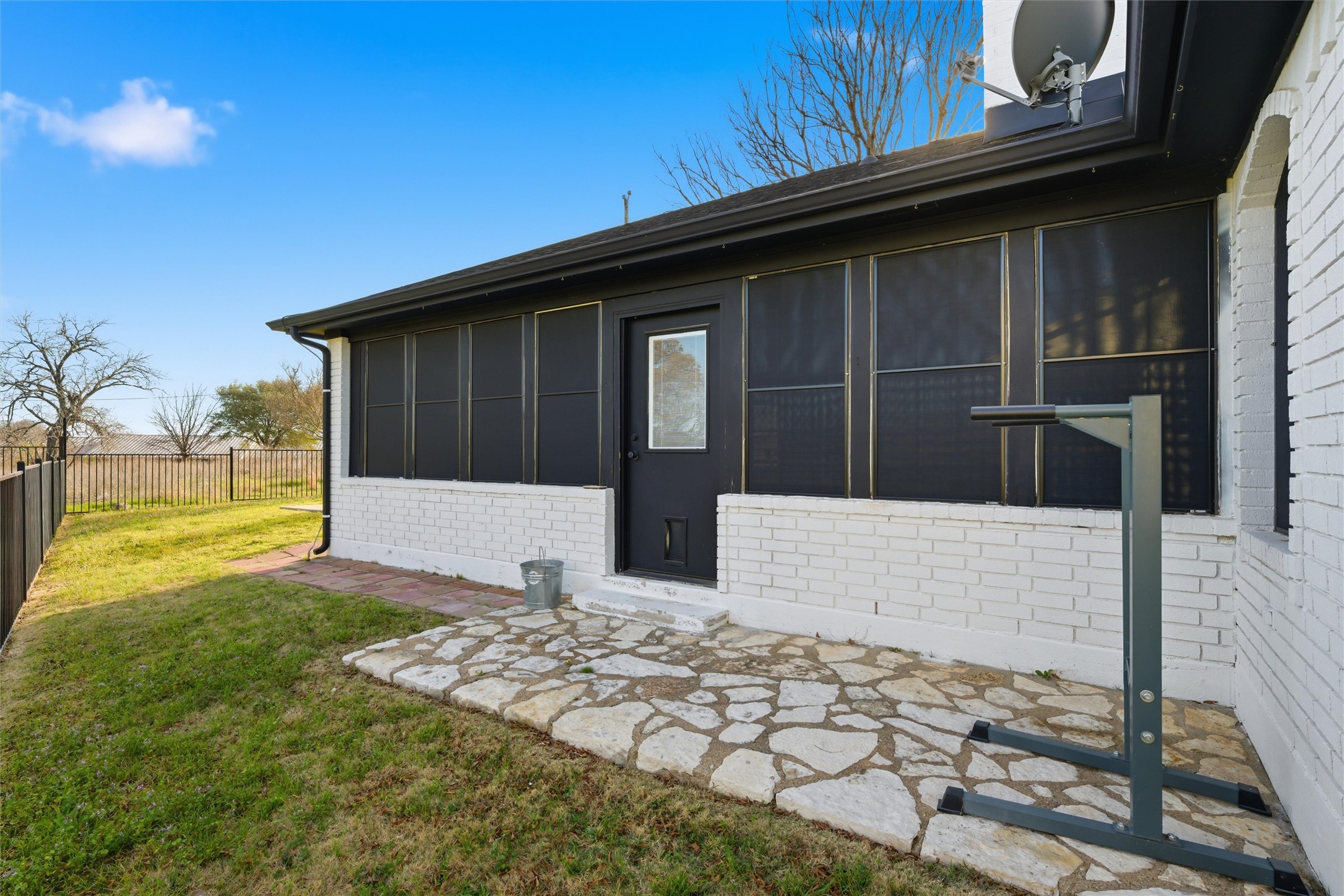 1211 Overlook Court