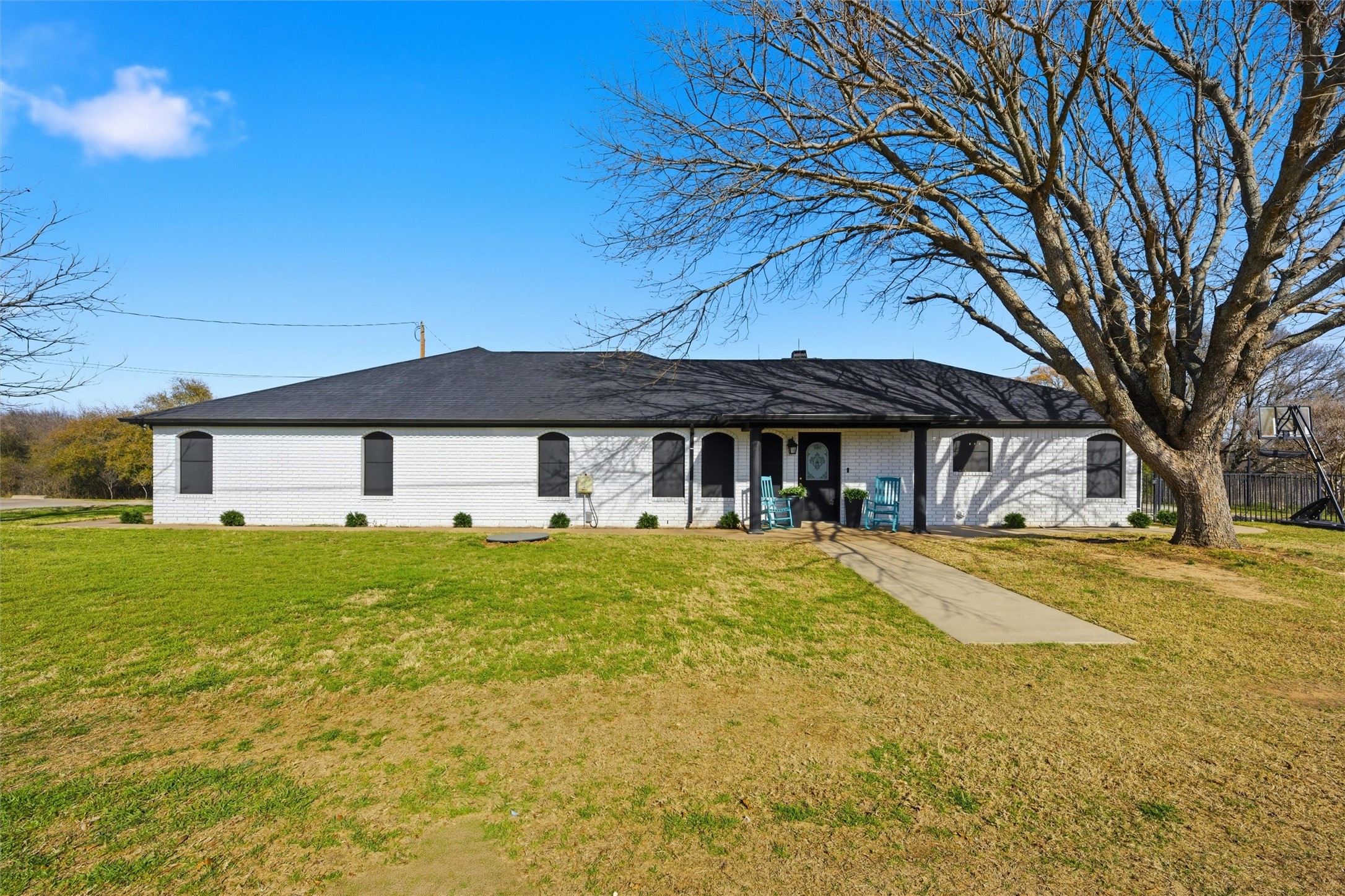 1211 Overlook Court