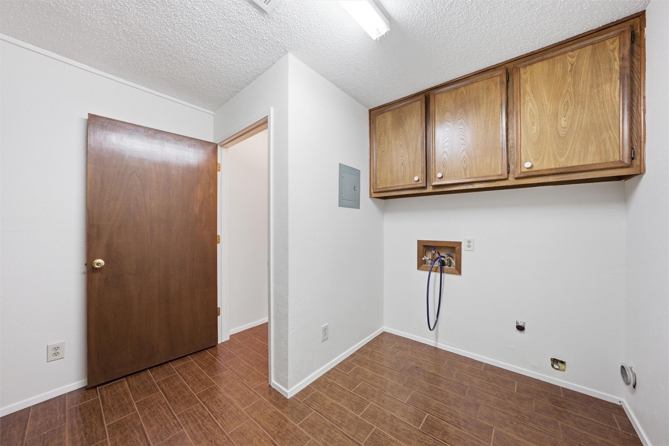 416 E Johnson Street