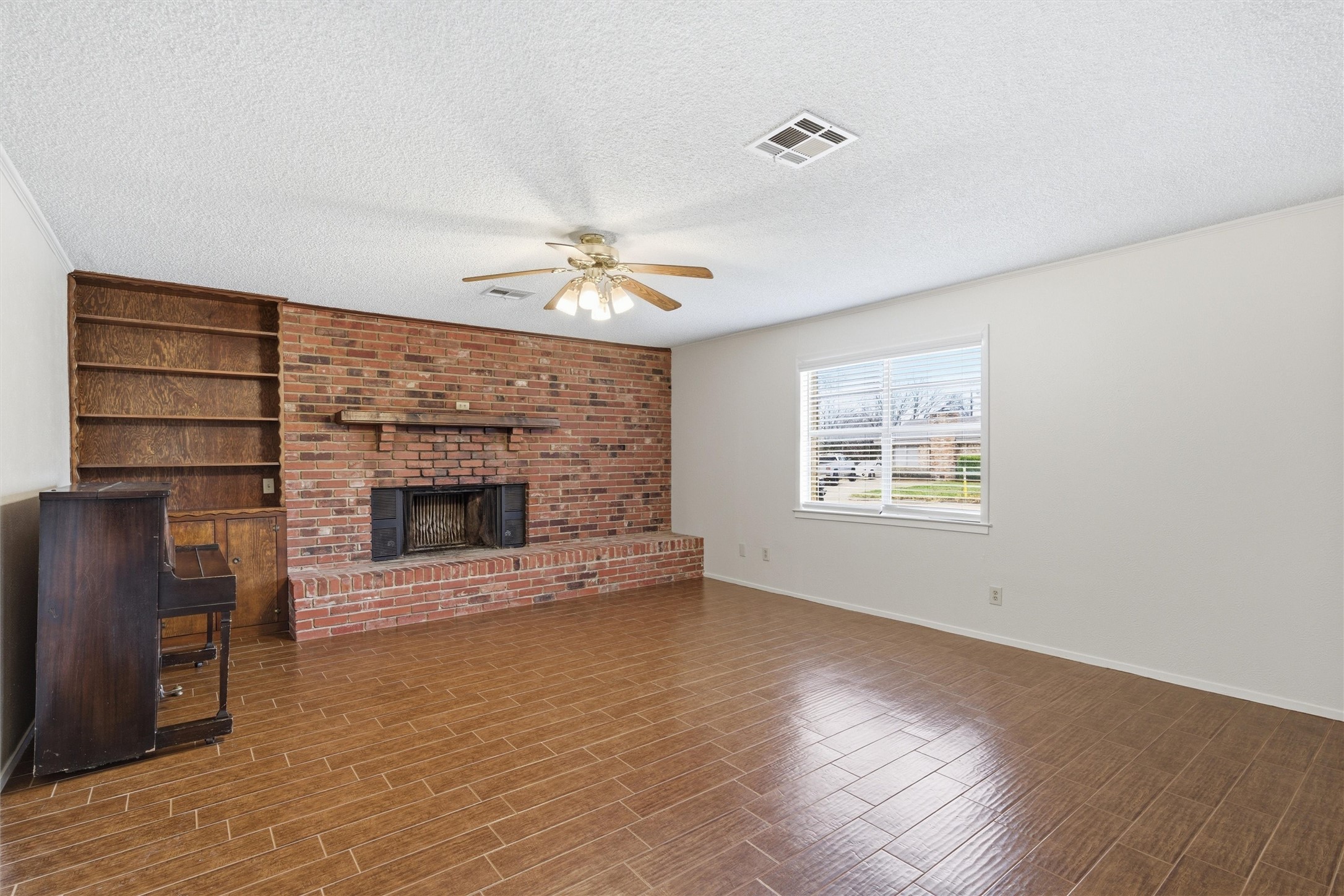 416 E Johnson Street