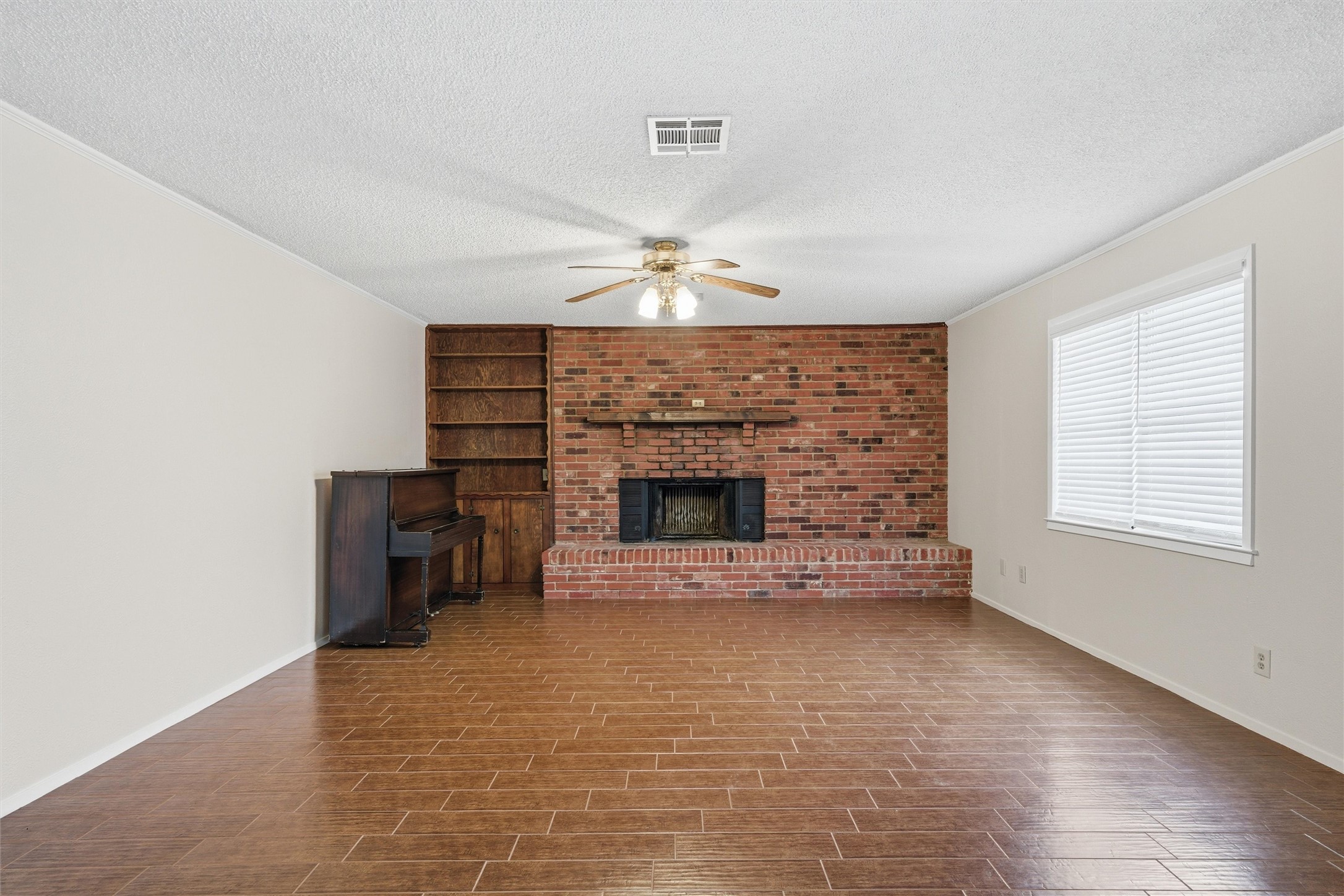 416 E Johnson Street