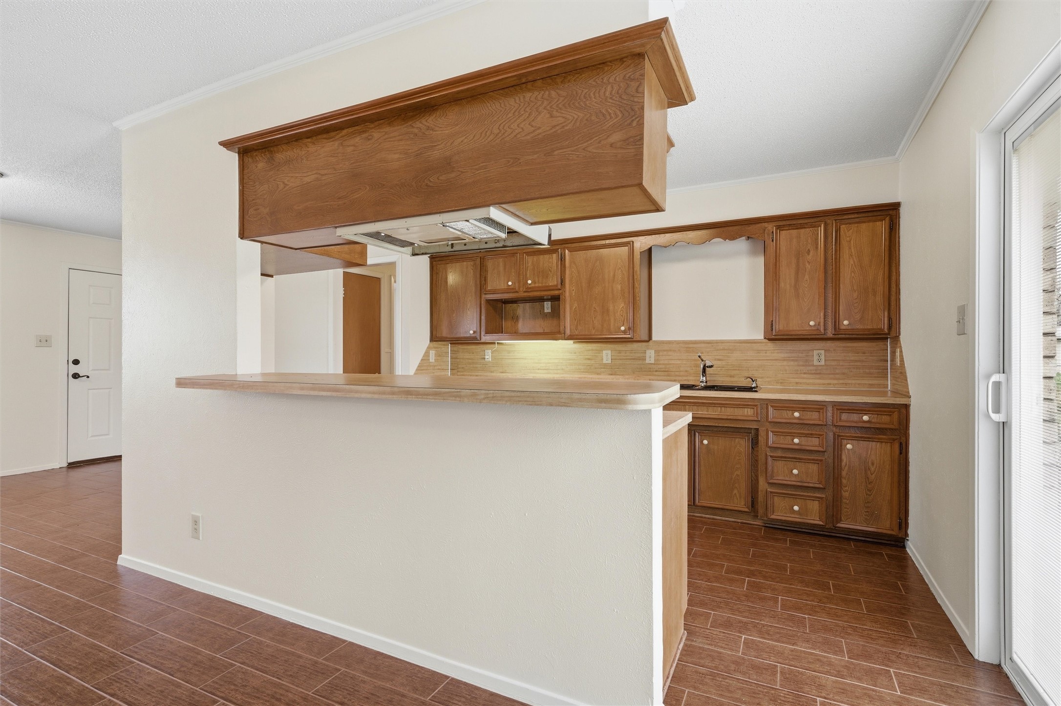 416 E Johnson Street