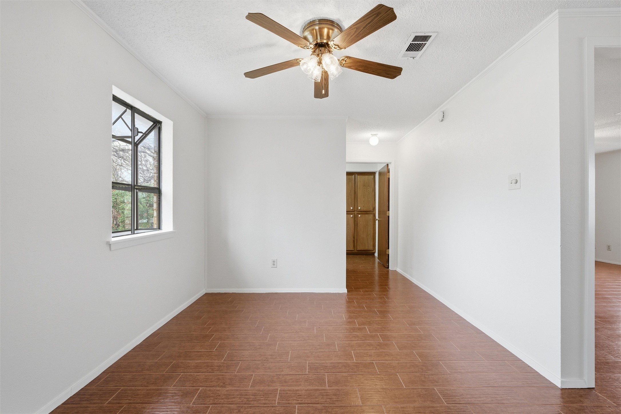 416 E Johnson Street