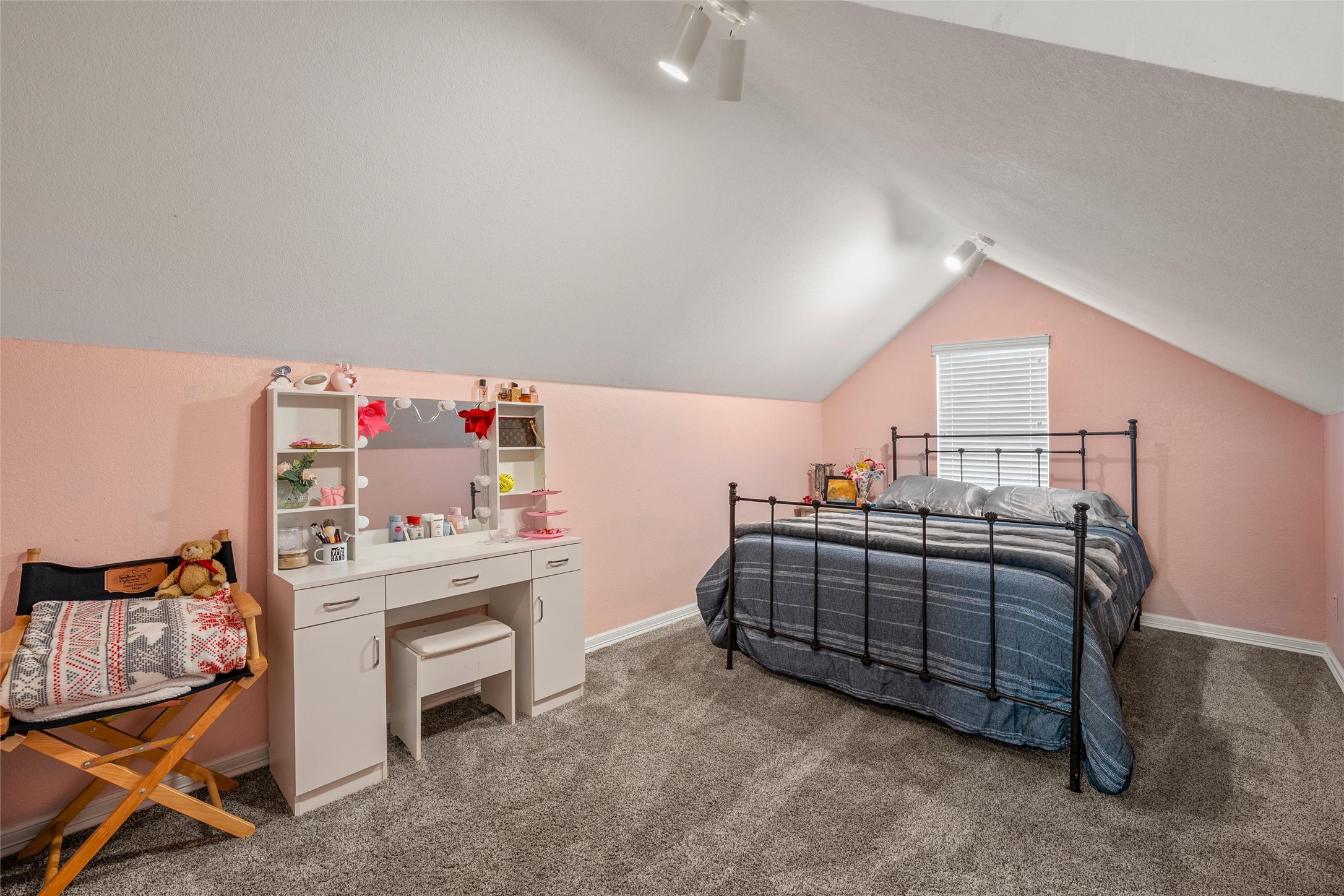 275 N Quail Run Drive