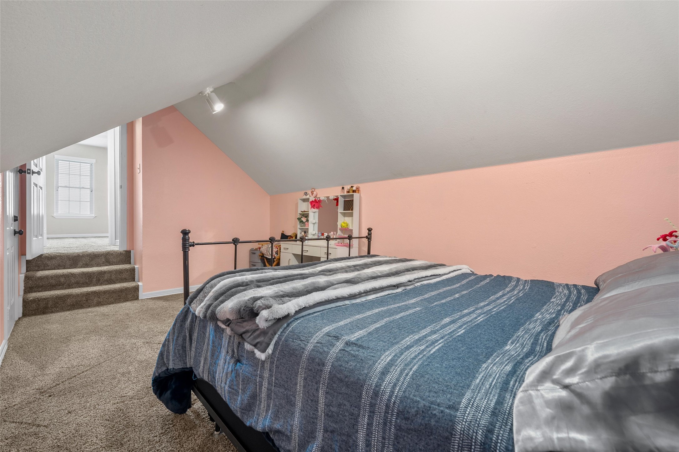 275 N Quail Run Drive