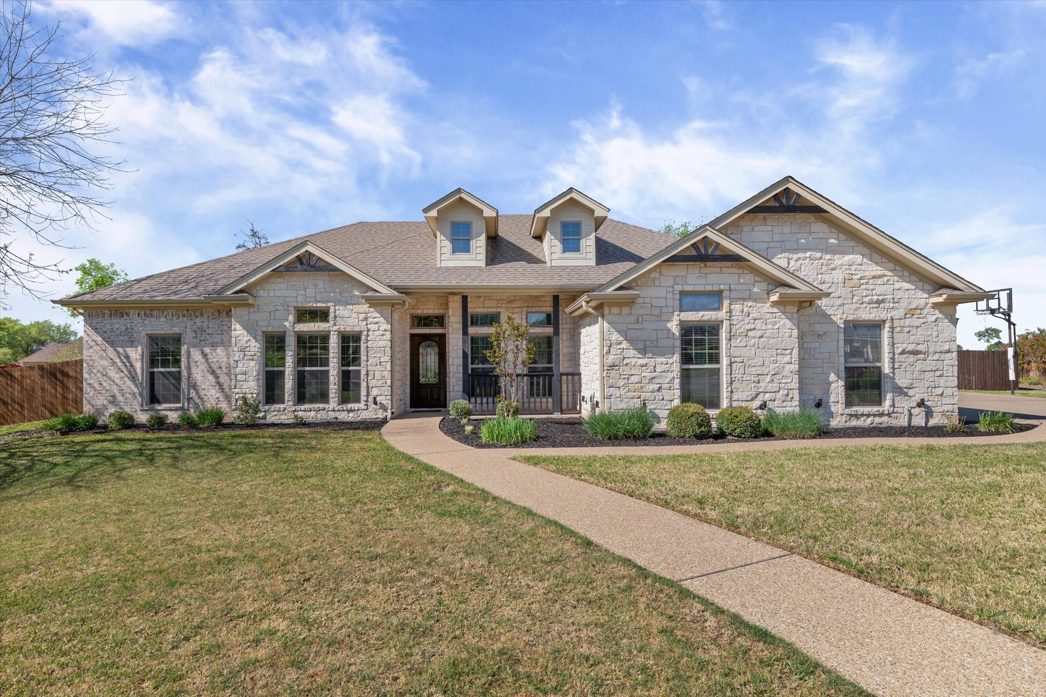 421 Northridge Circle