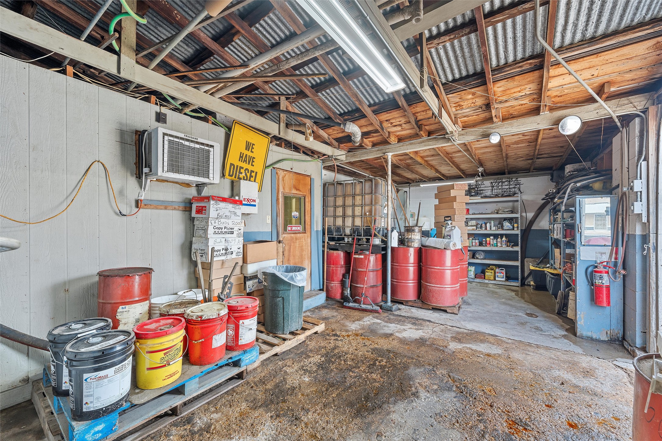201 W Oak Street