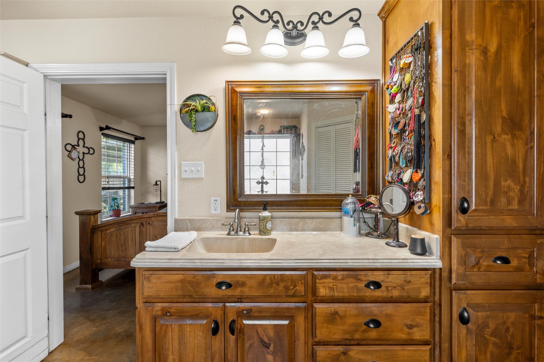 814 N Harrison Street