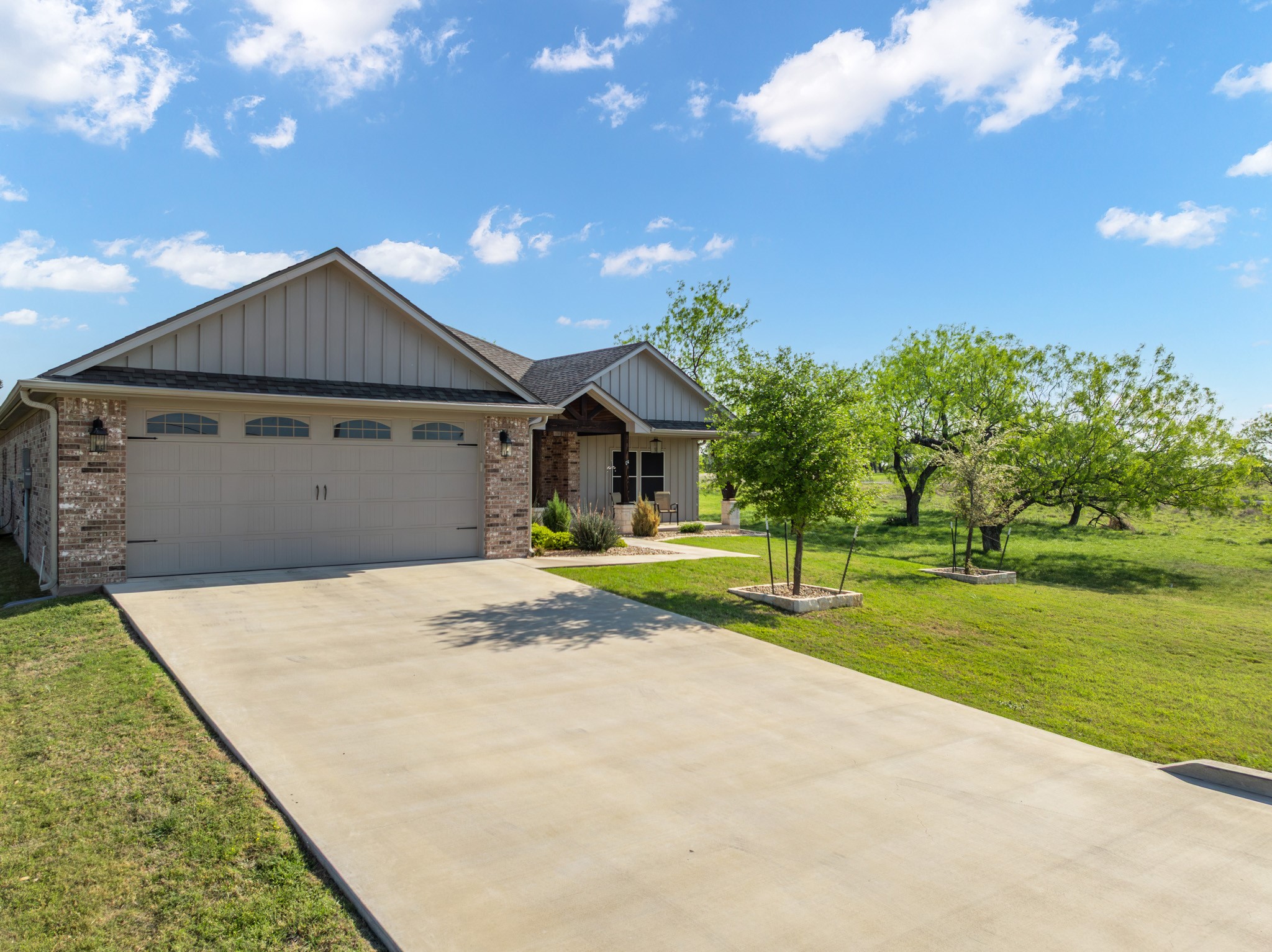 19126 White Bluff Drive