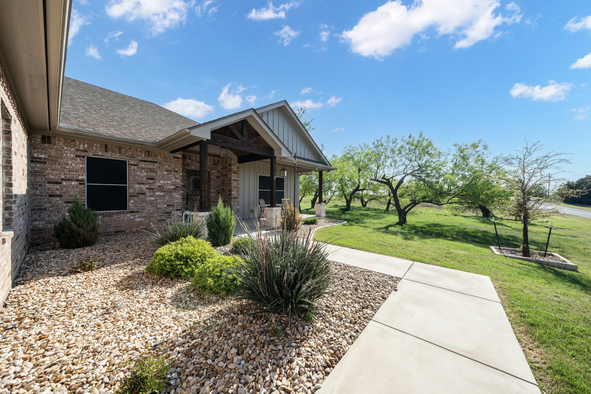 19126 White Bluff Drive
