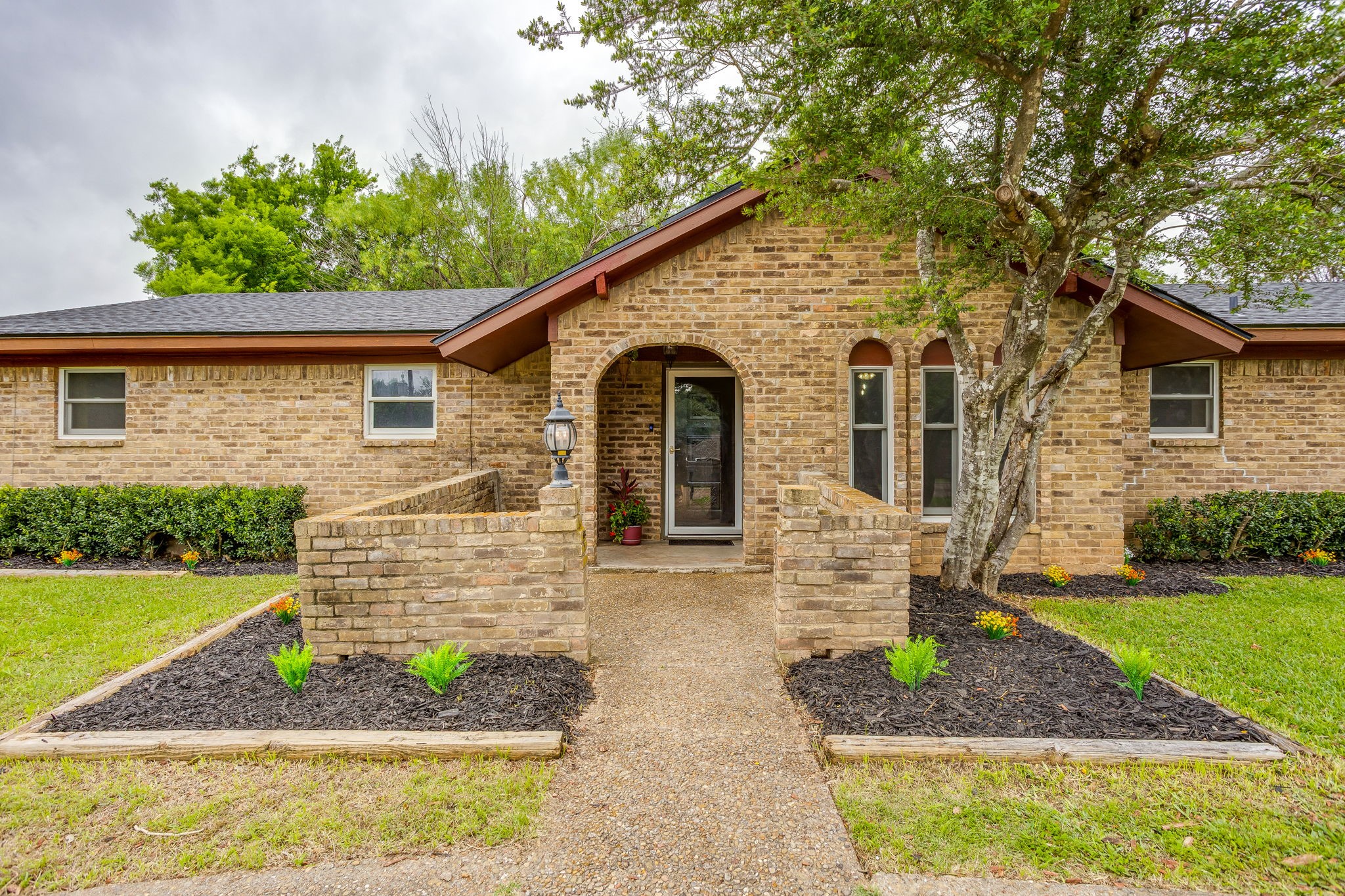 116 N Old Temple Road