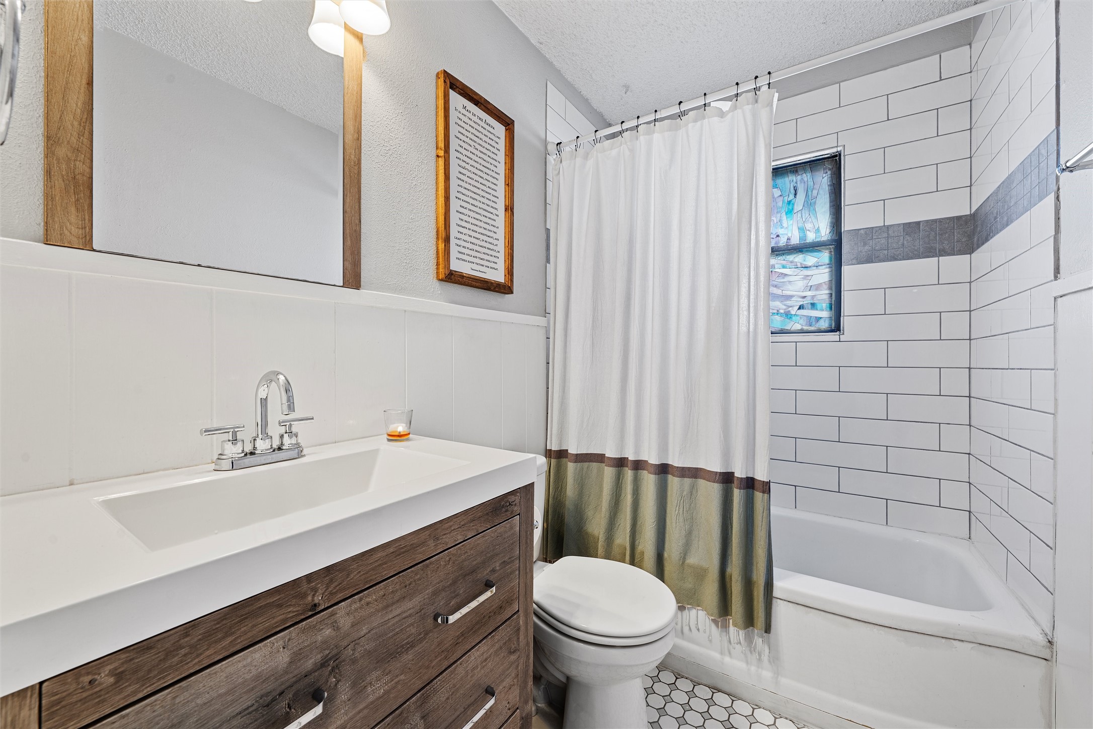 216 Avenue I