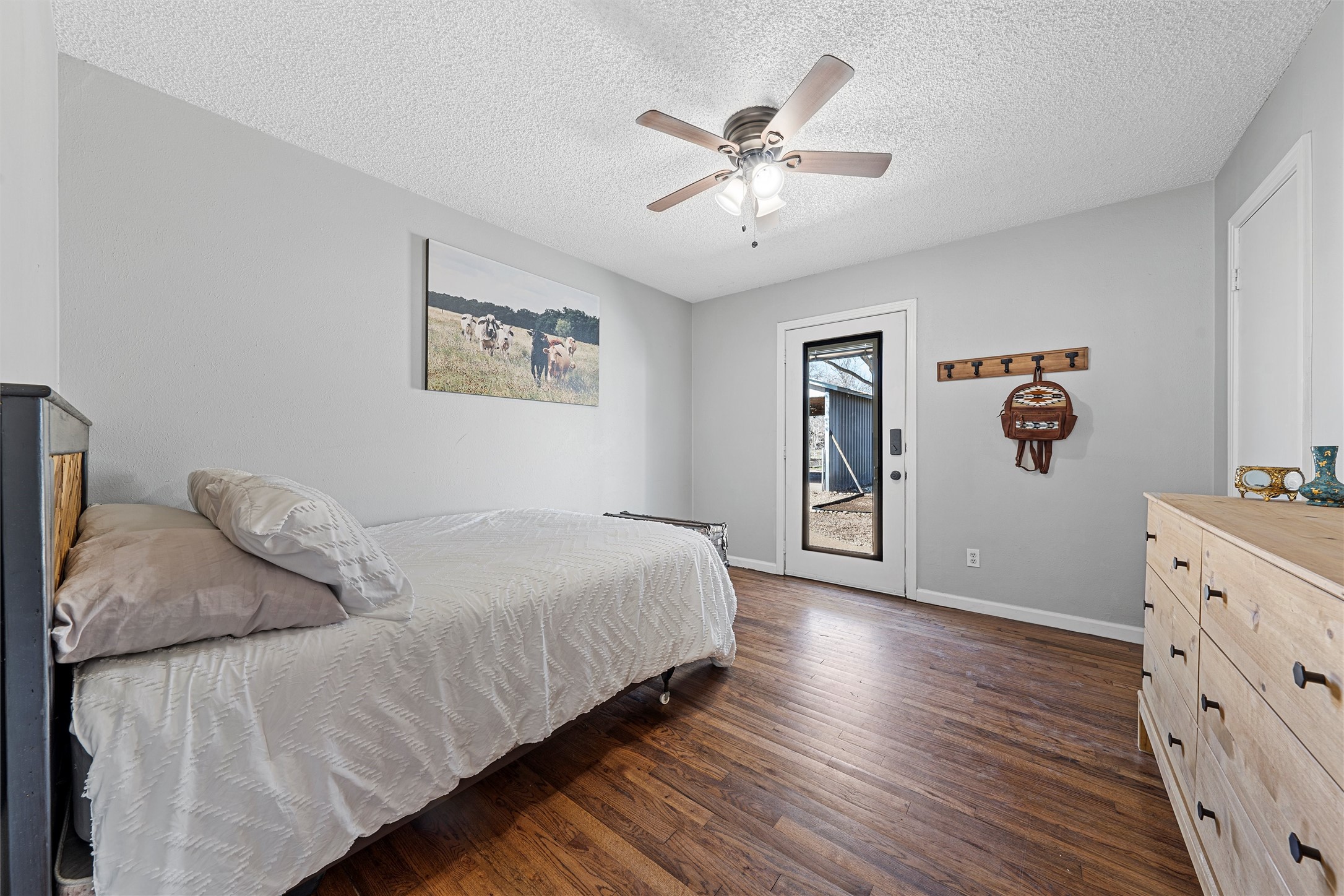 216 Avenue I
