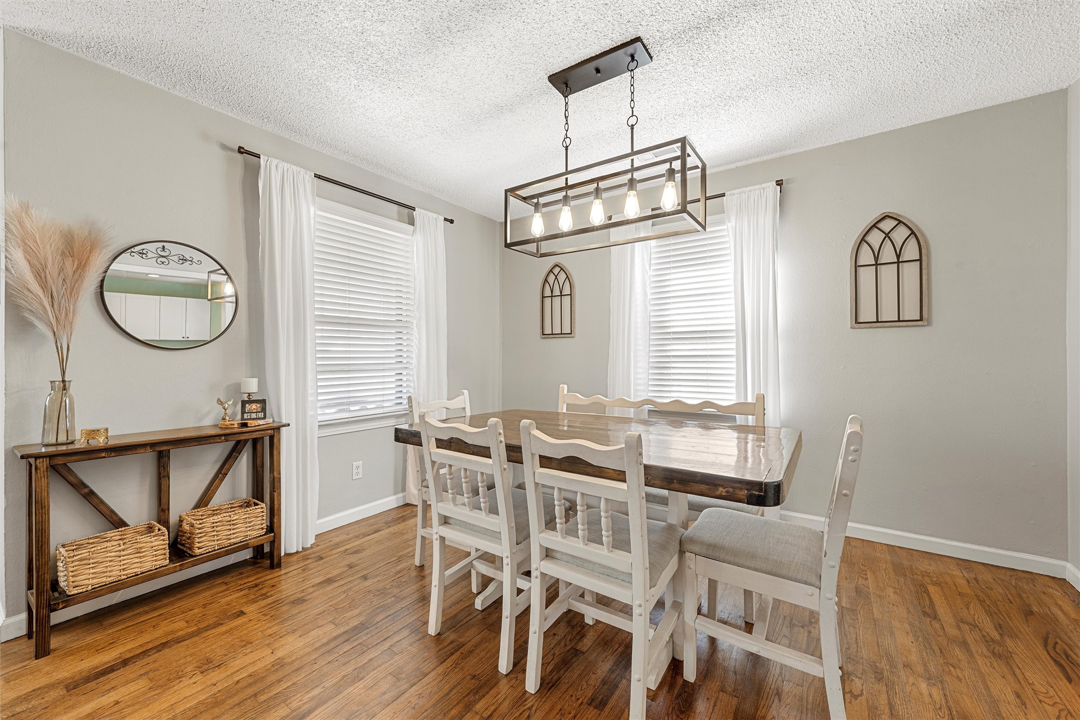 216 Avenue I
