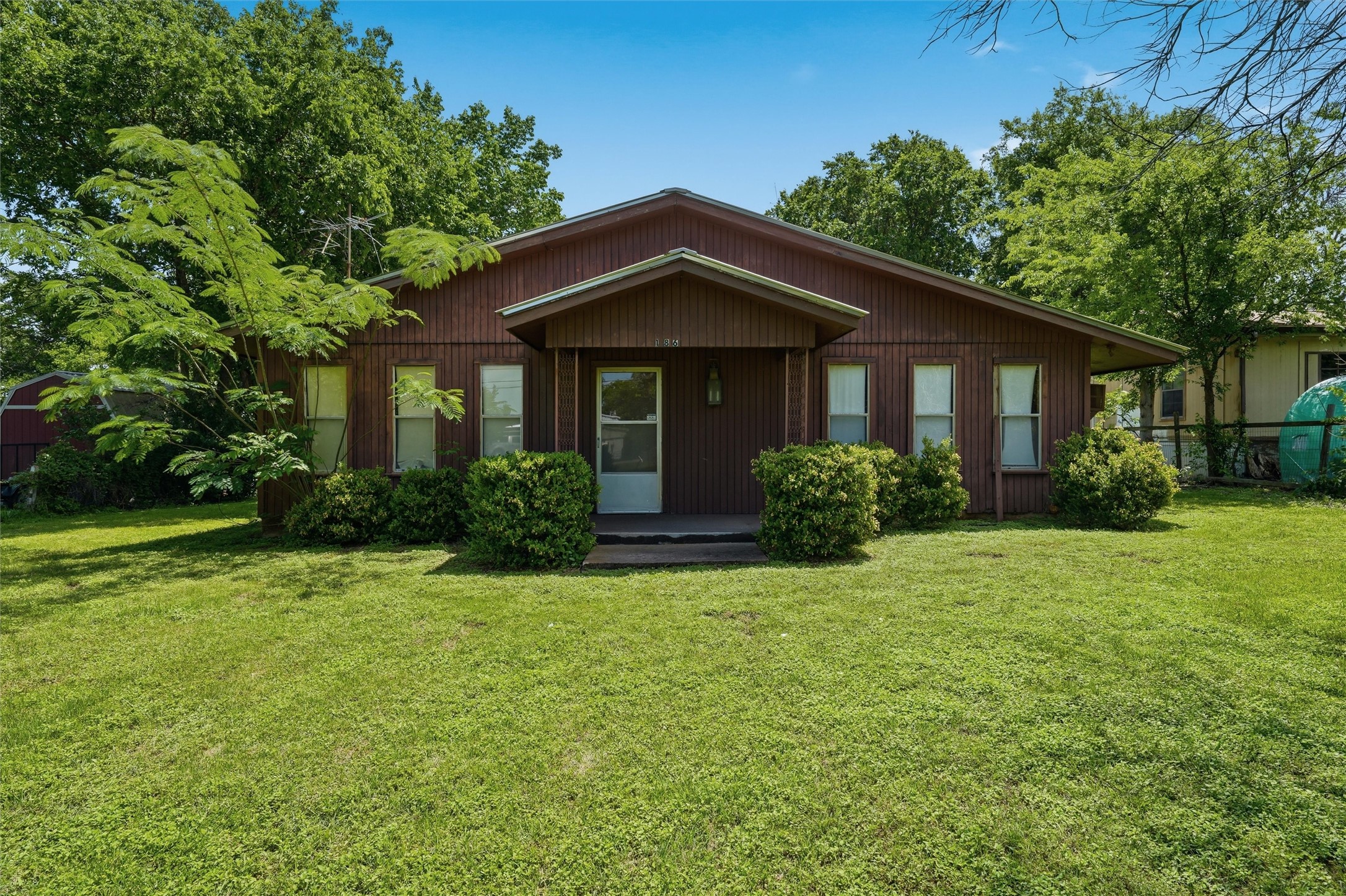 186 Waterview Drive