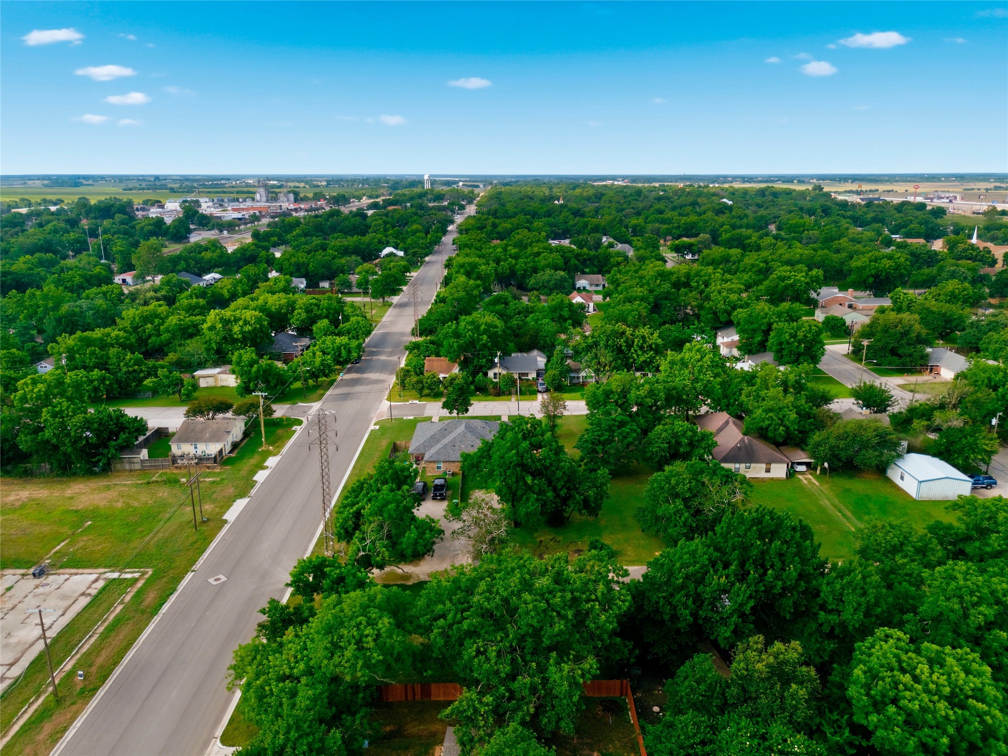 703 N Reagan