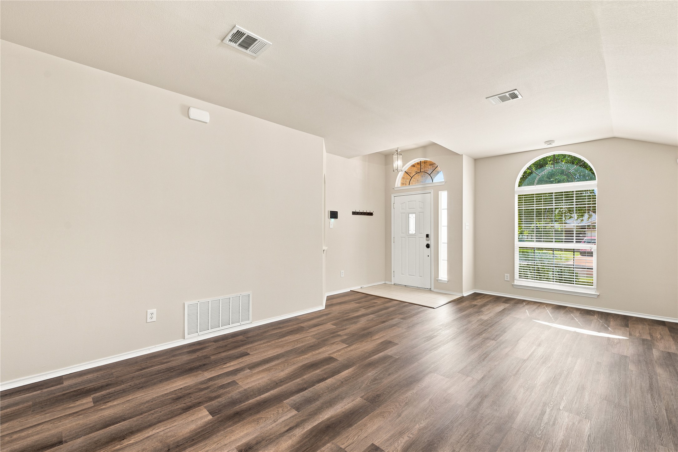 6541 Serena Lane