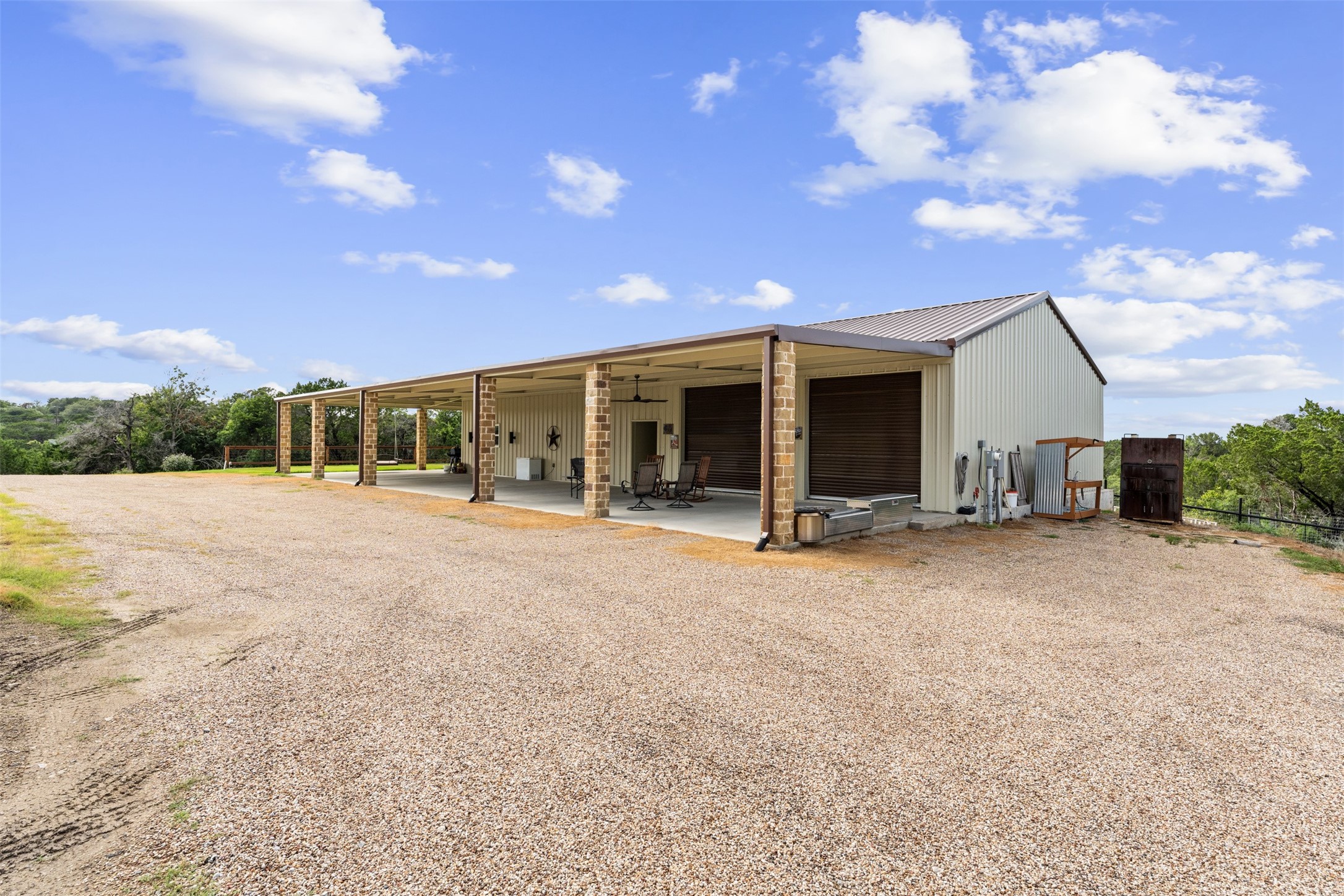 211 County Road 1511