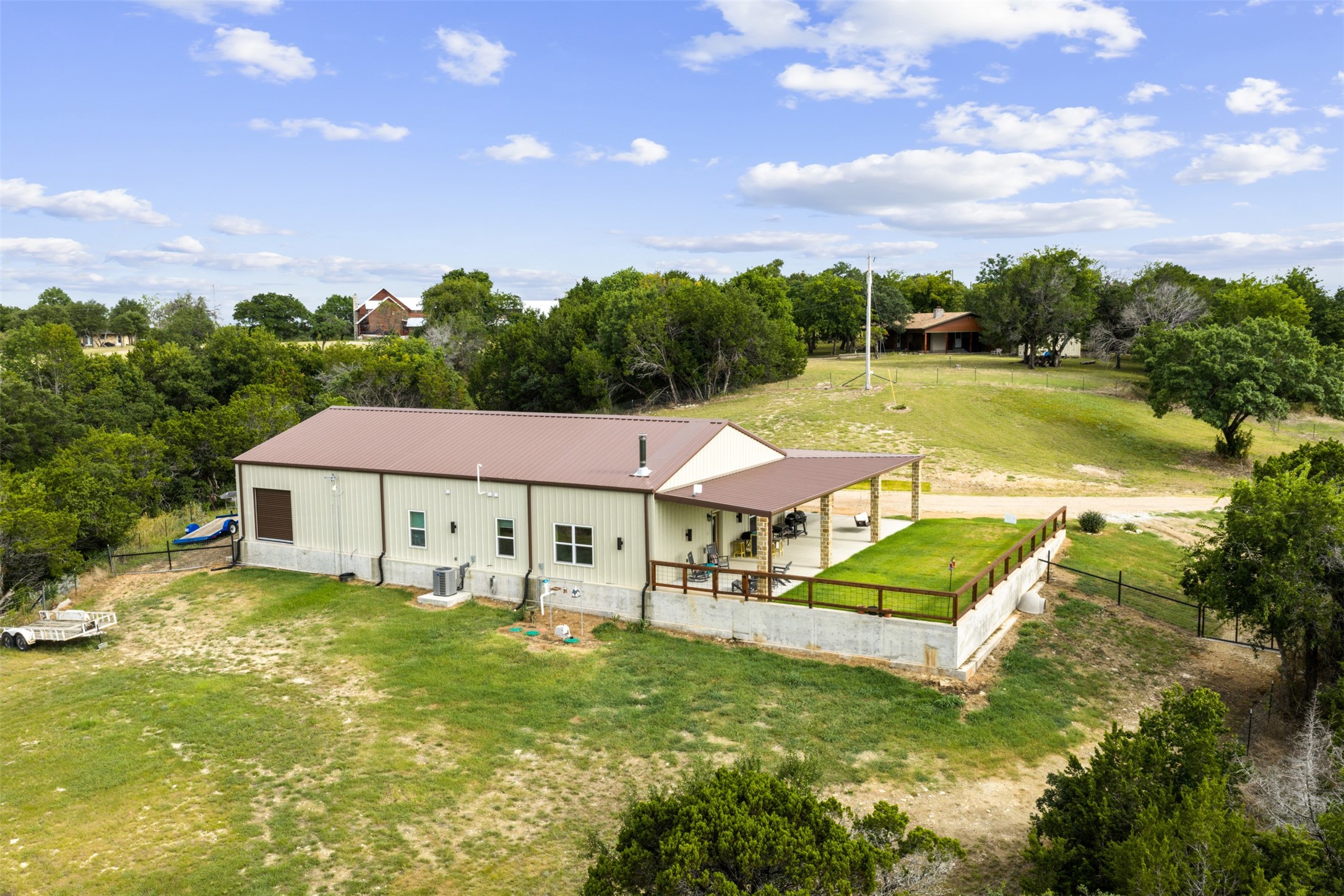 211 County Road 1511