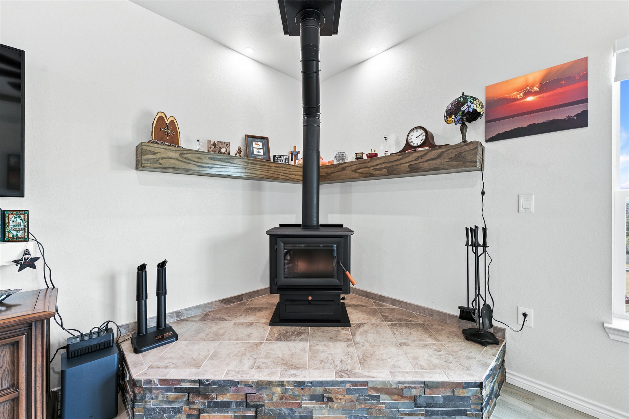 211 County Road 1511