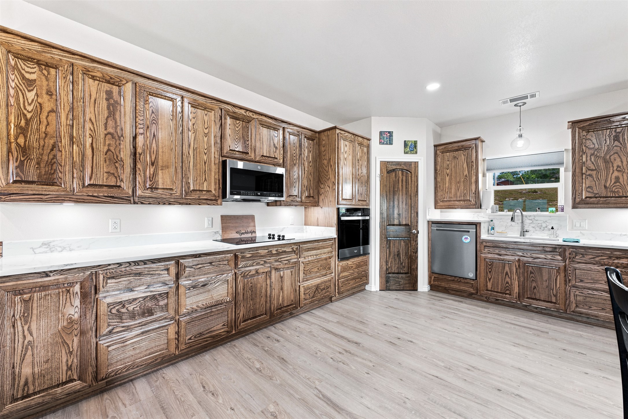 211 County Road 1511