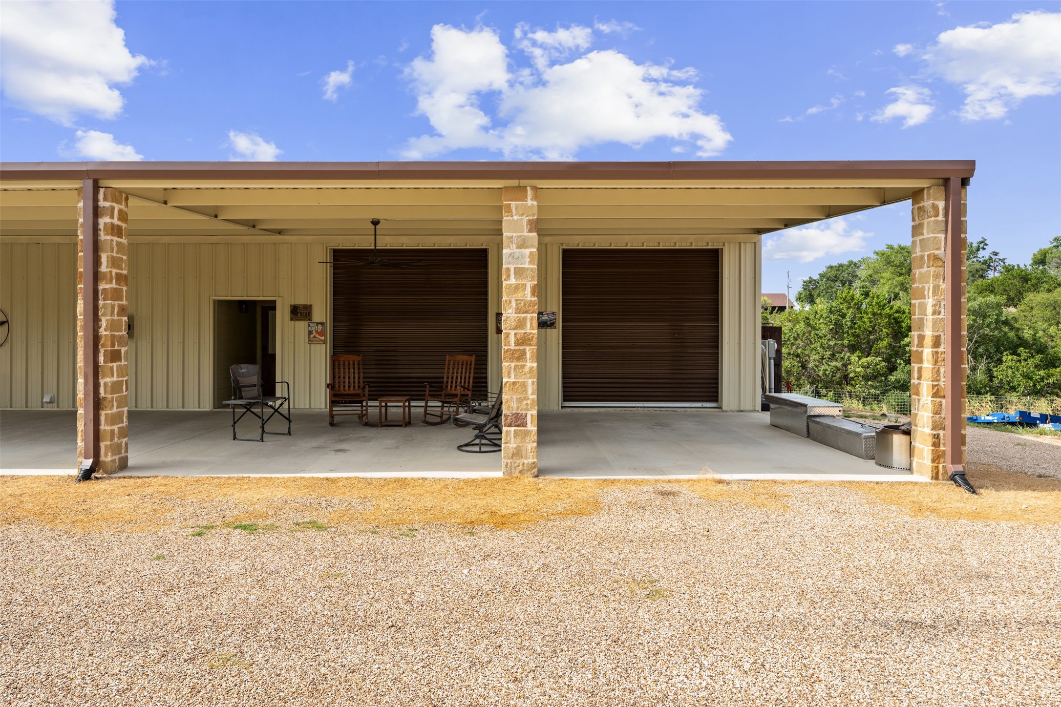 211 County Road 1511
