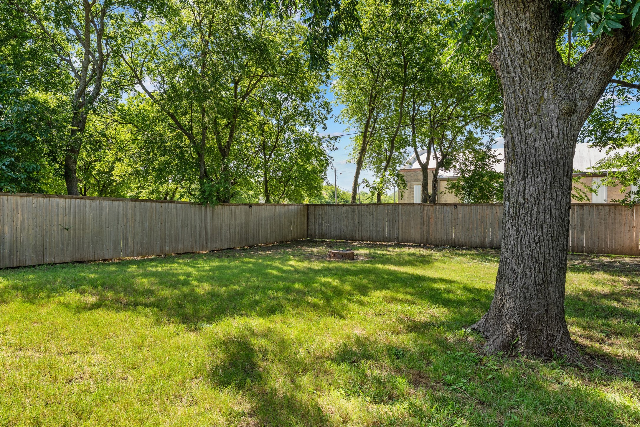 322 E Walnut Street