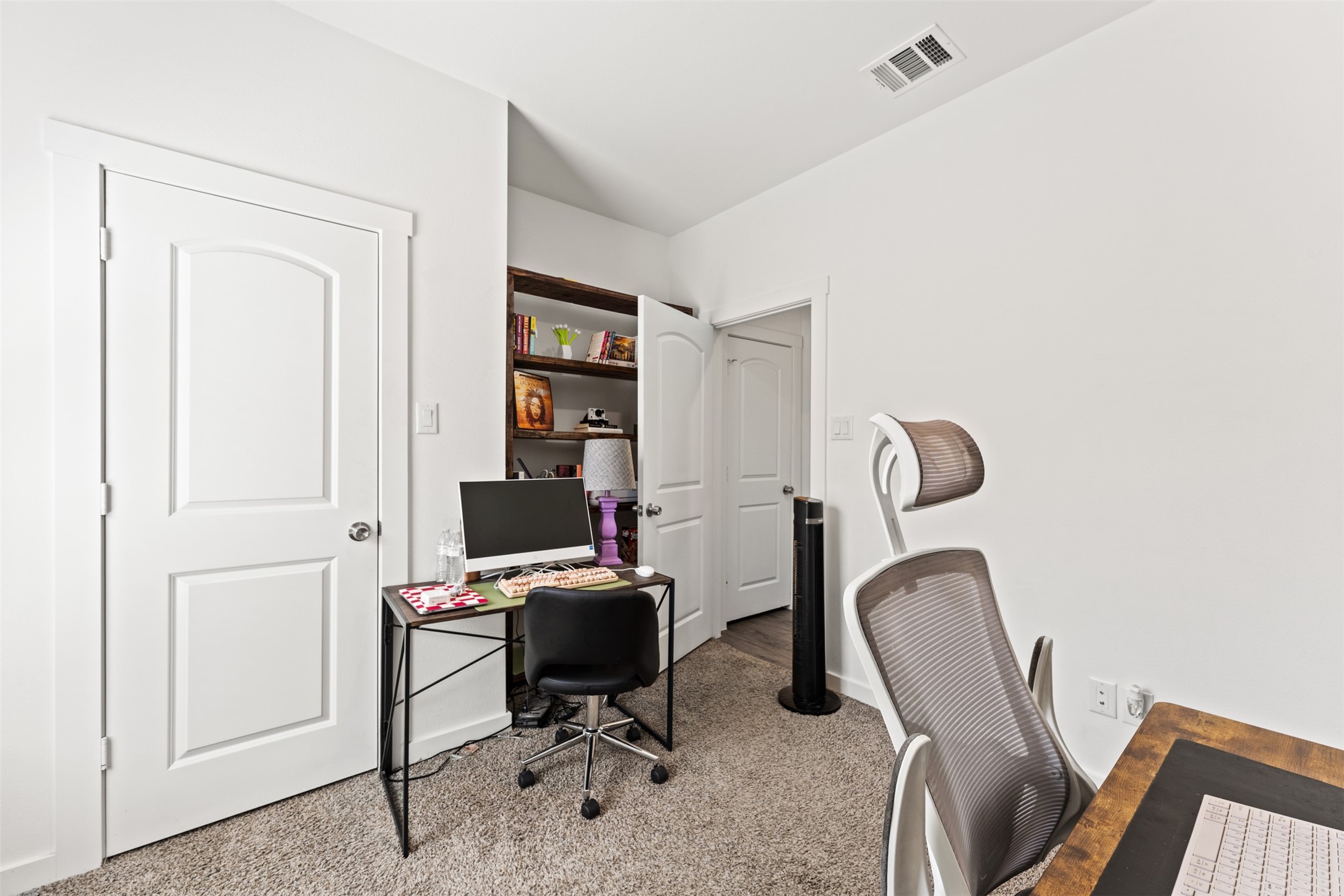 322 E Walnut Street