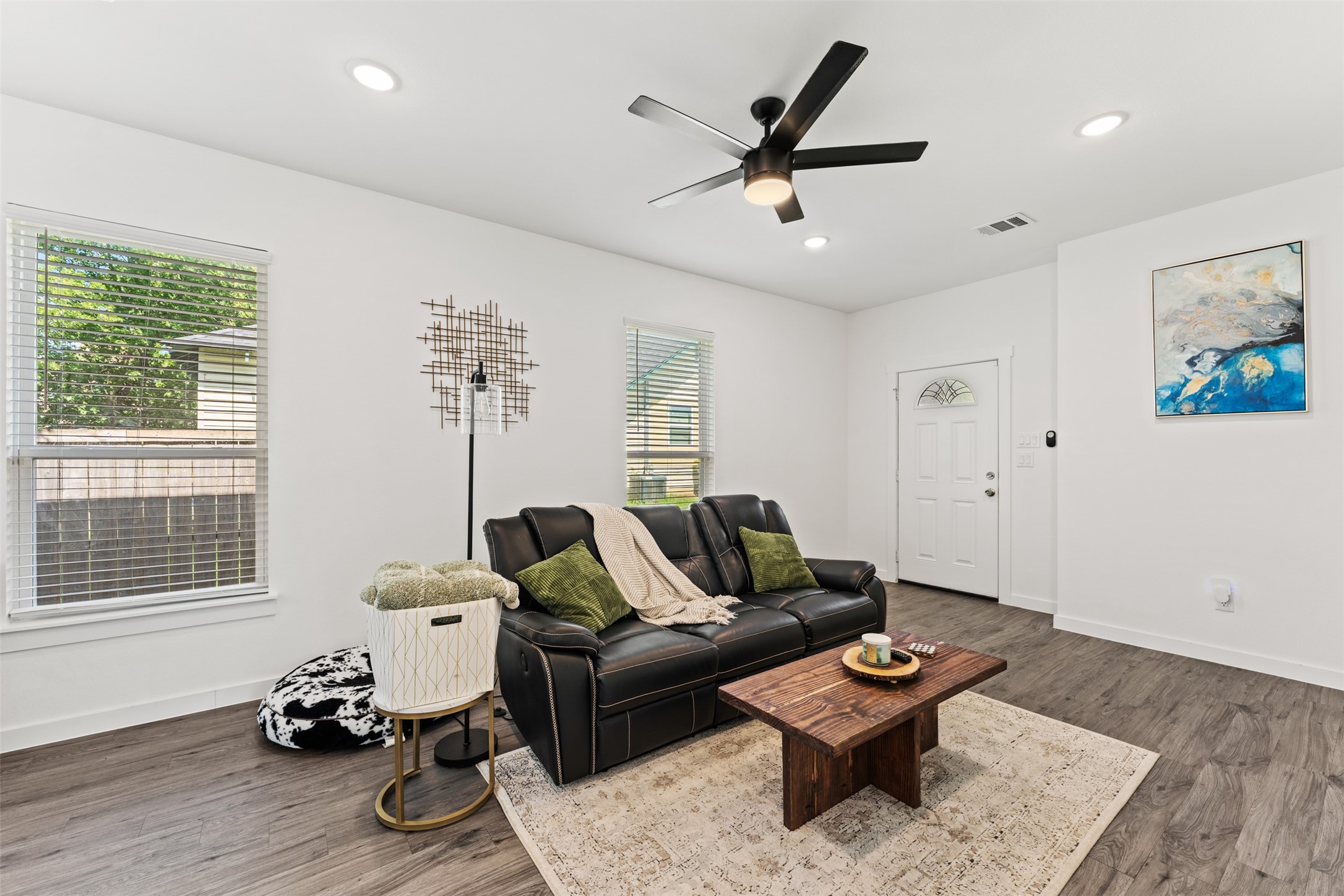 322 E Walnut Street