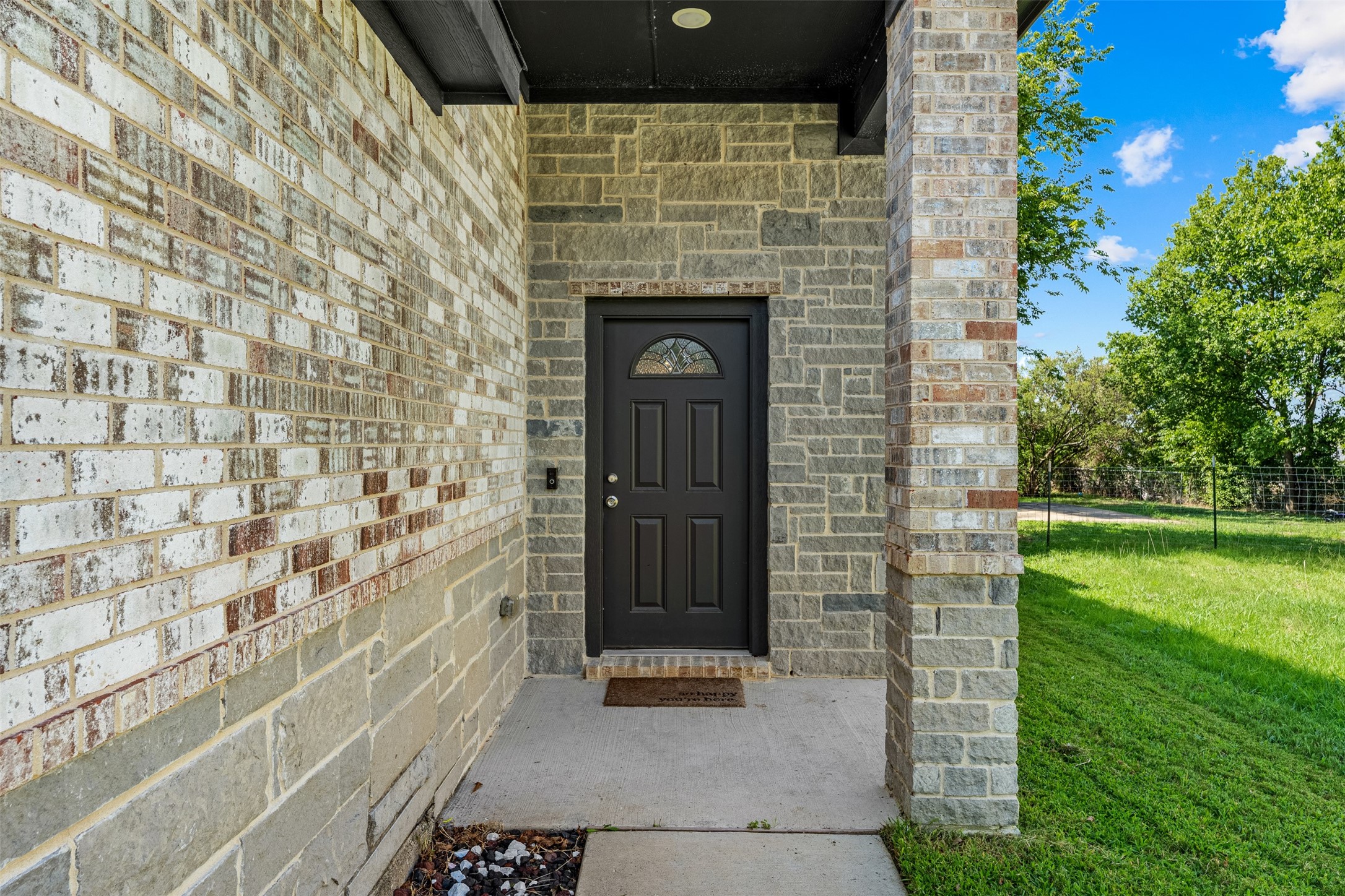 322 E Walnut Street