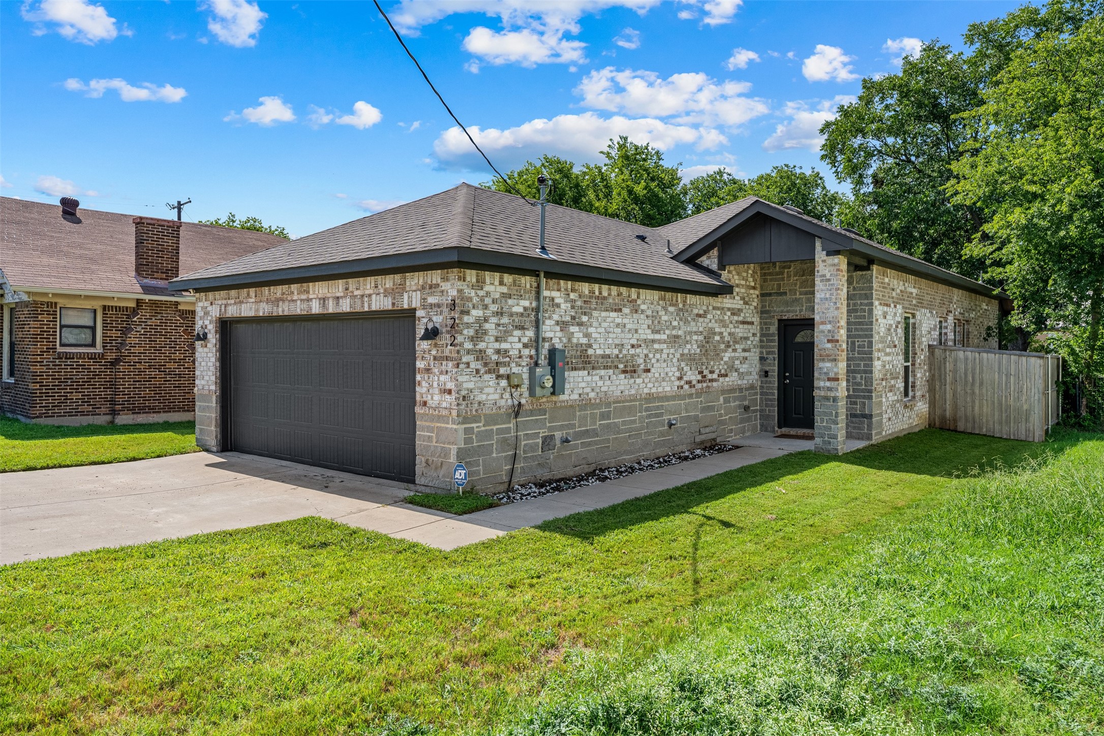 322 E Walnut Street