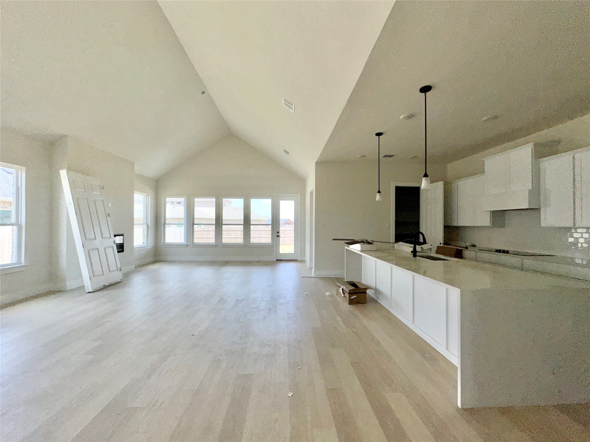 2112 Bankside Lane