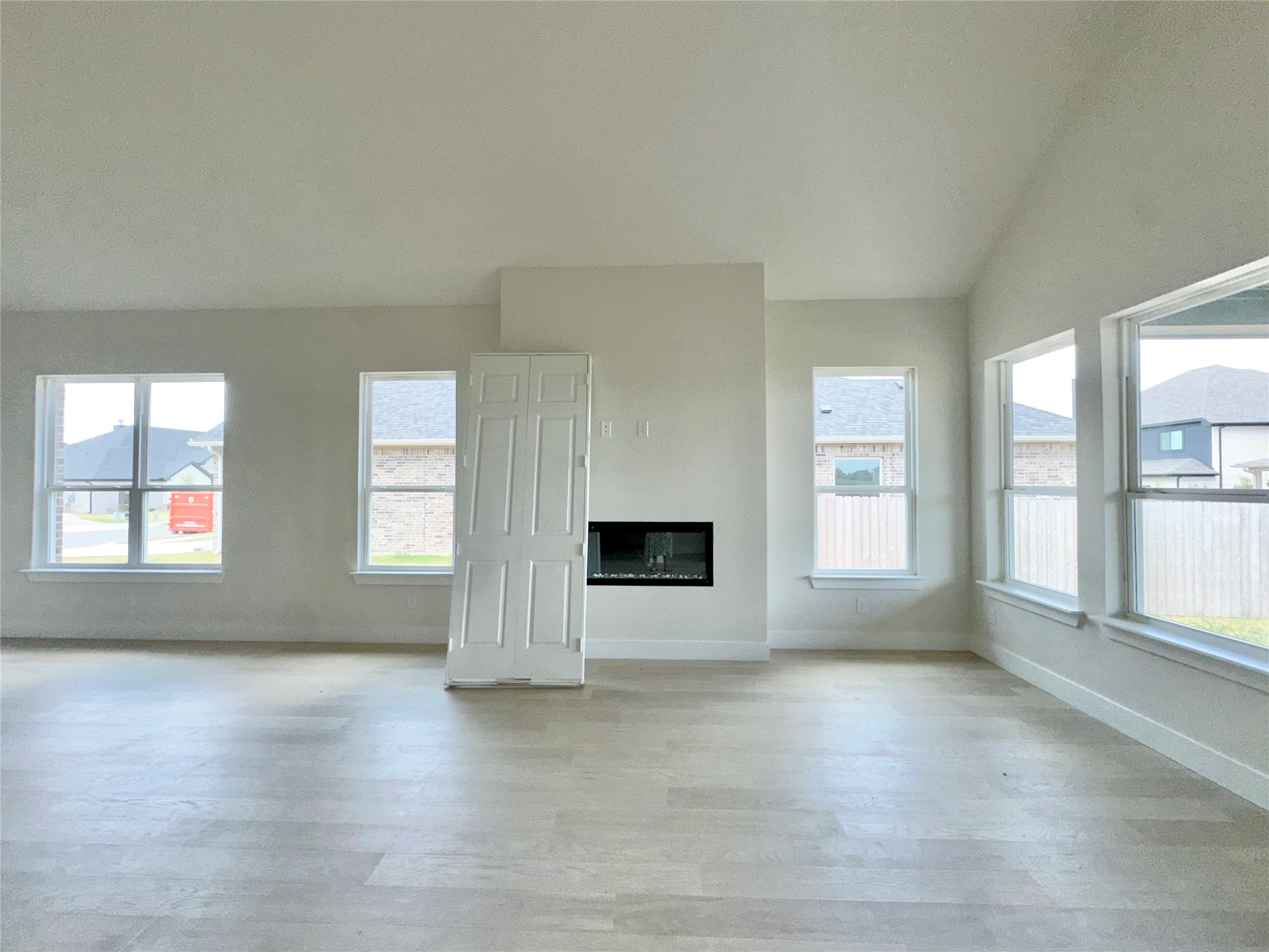 2112 Bankside Lane