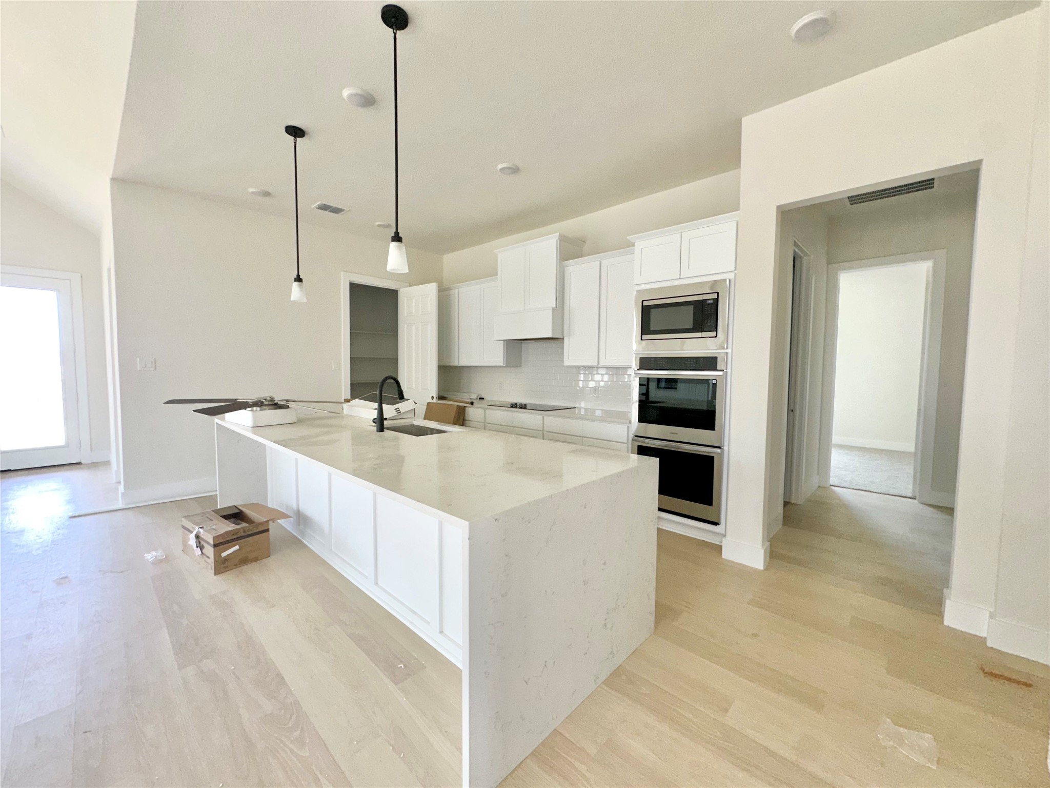 2112 Bankside Lane