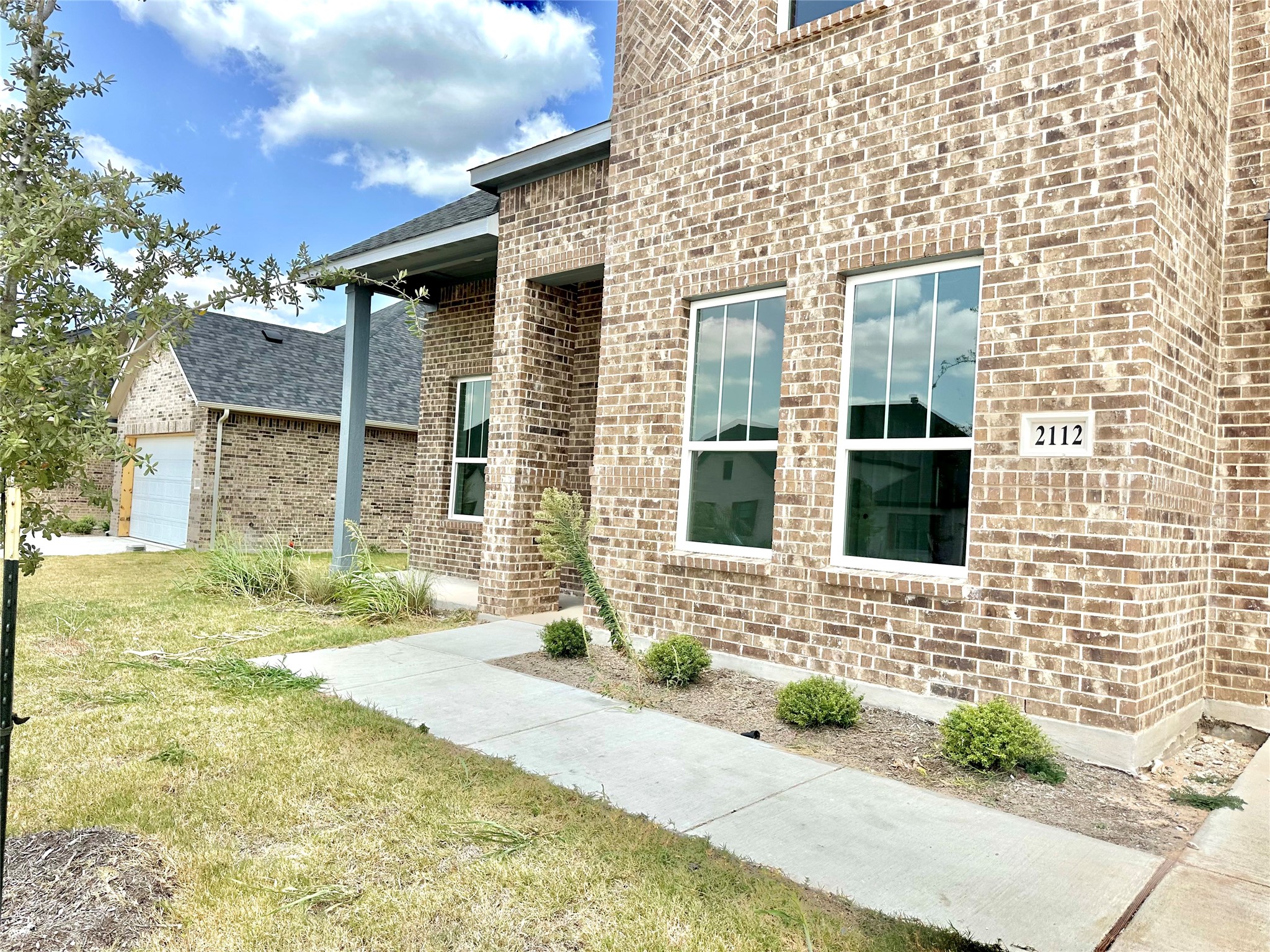 2112 Bankside Lane