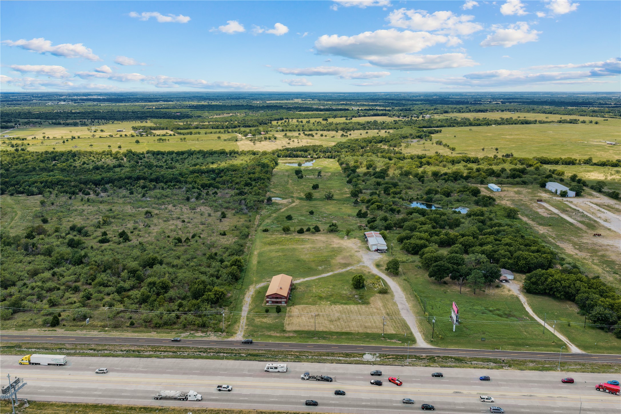 5608 S Interstate Highway 45 W