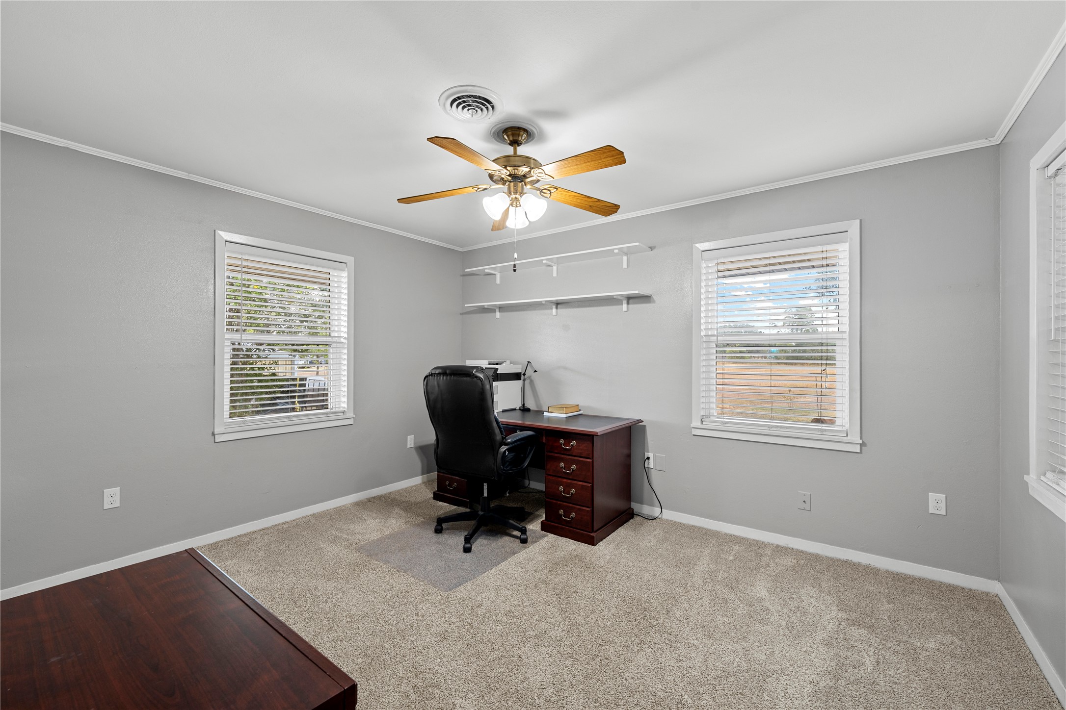 407 E Walnut Street