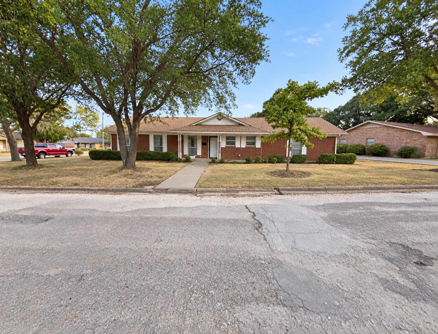 1414 Meadowlark Drive