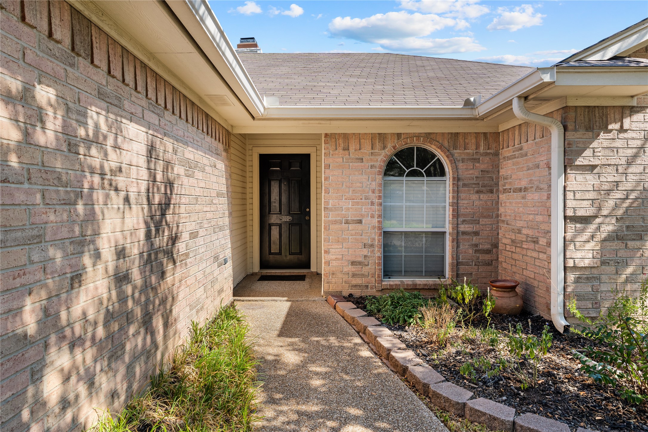 624 Willow Creek Drive