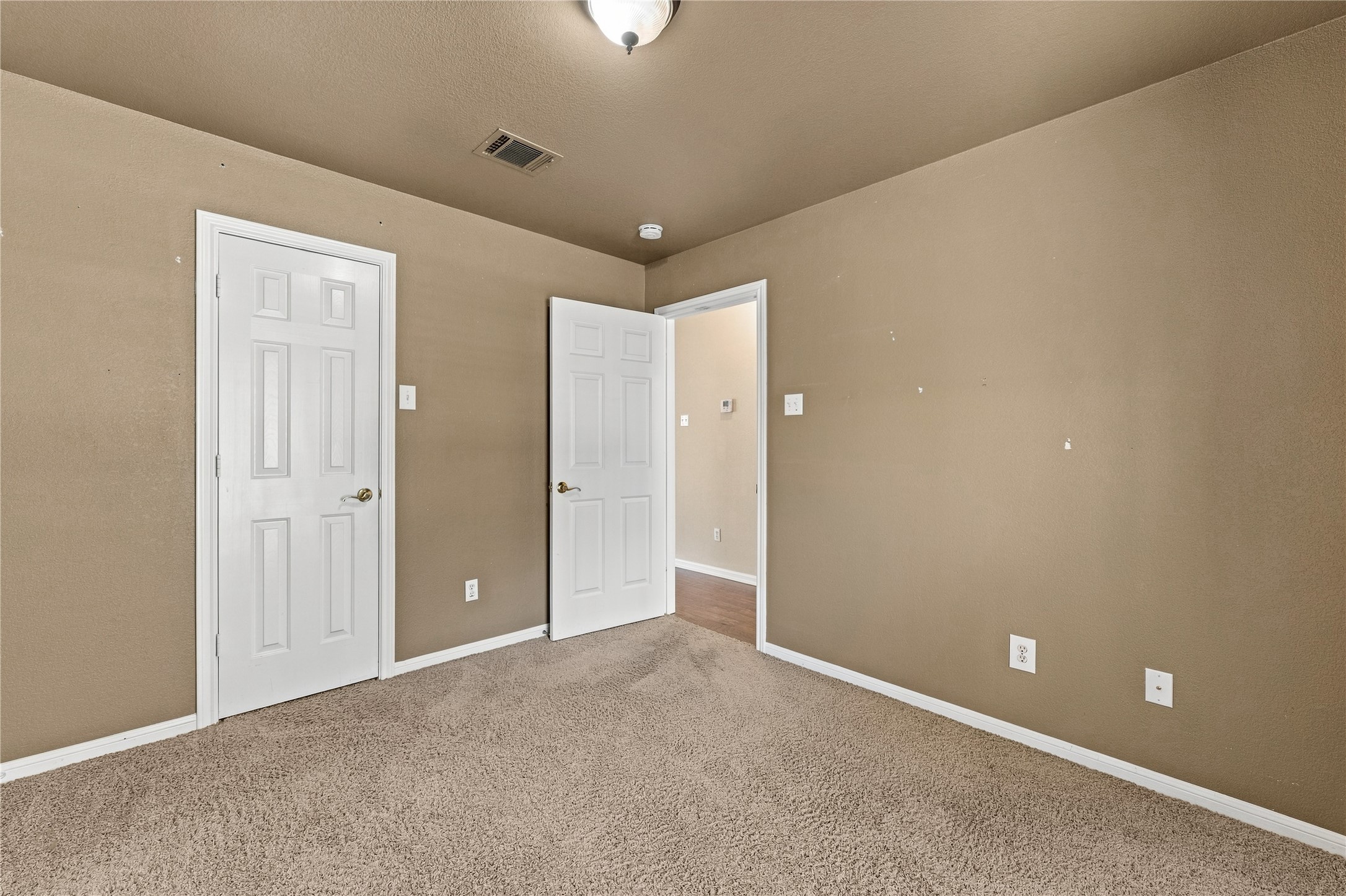 624 Willow Creek Drive