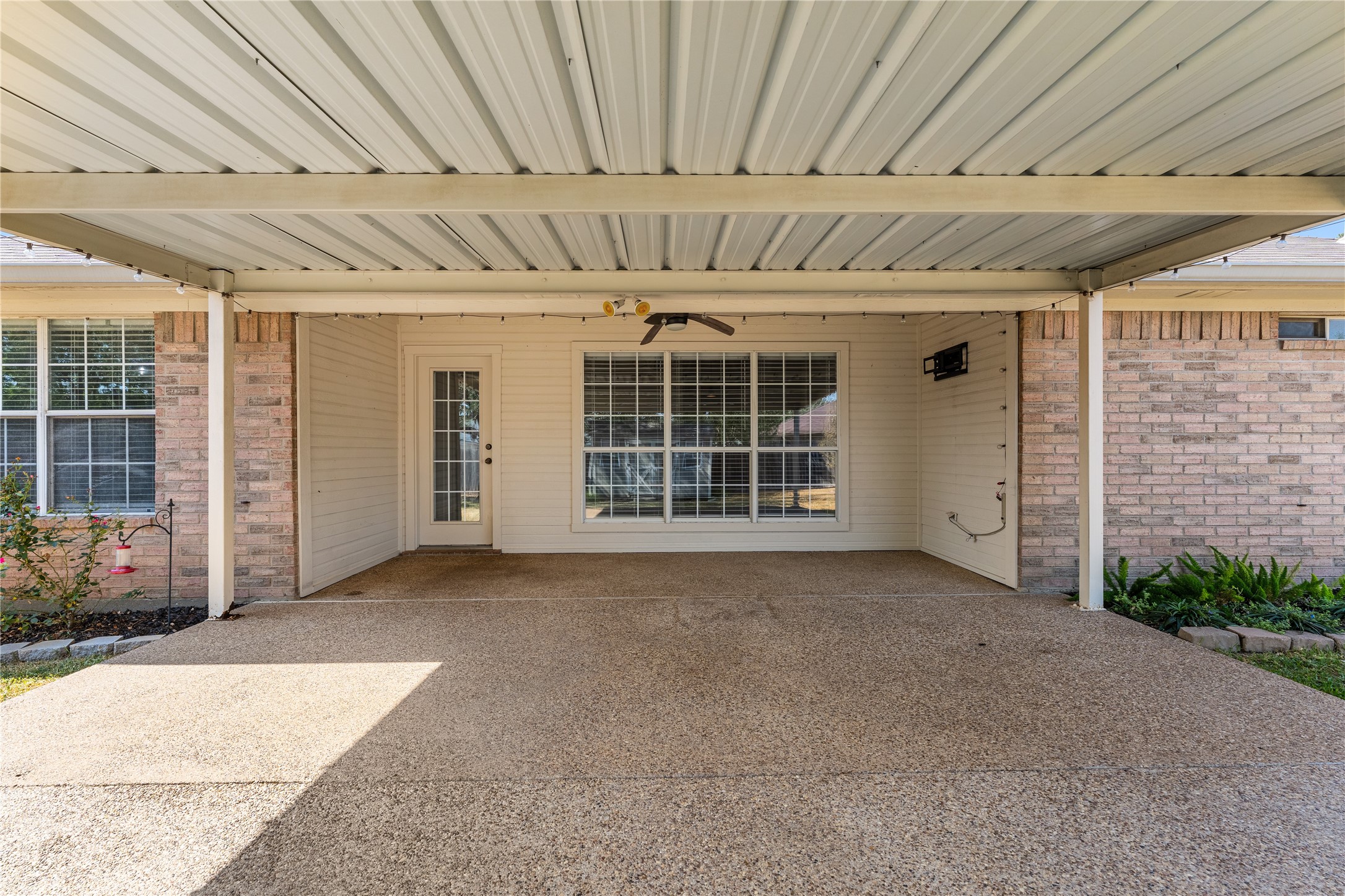 624 Willow Creek Drive