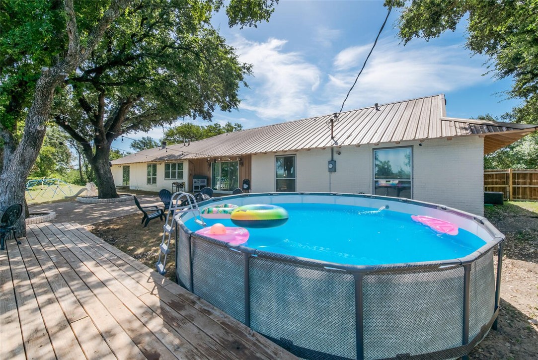 8101 Forest Ridge Drive