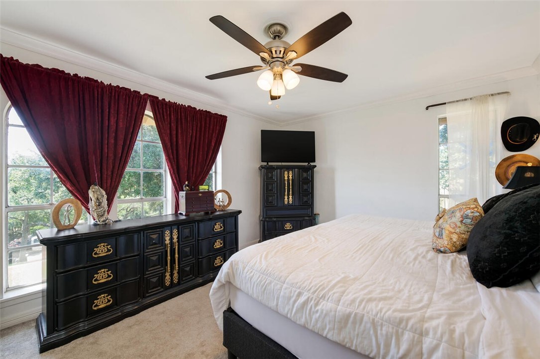 8101 Forest Ridge Drive