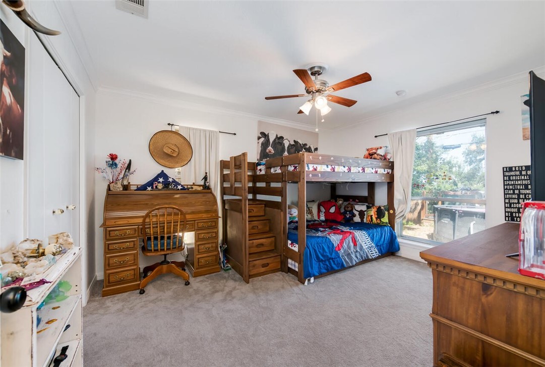 8101 Forest Ridge Drive