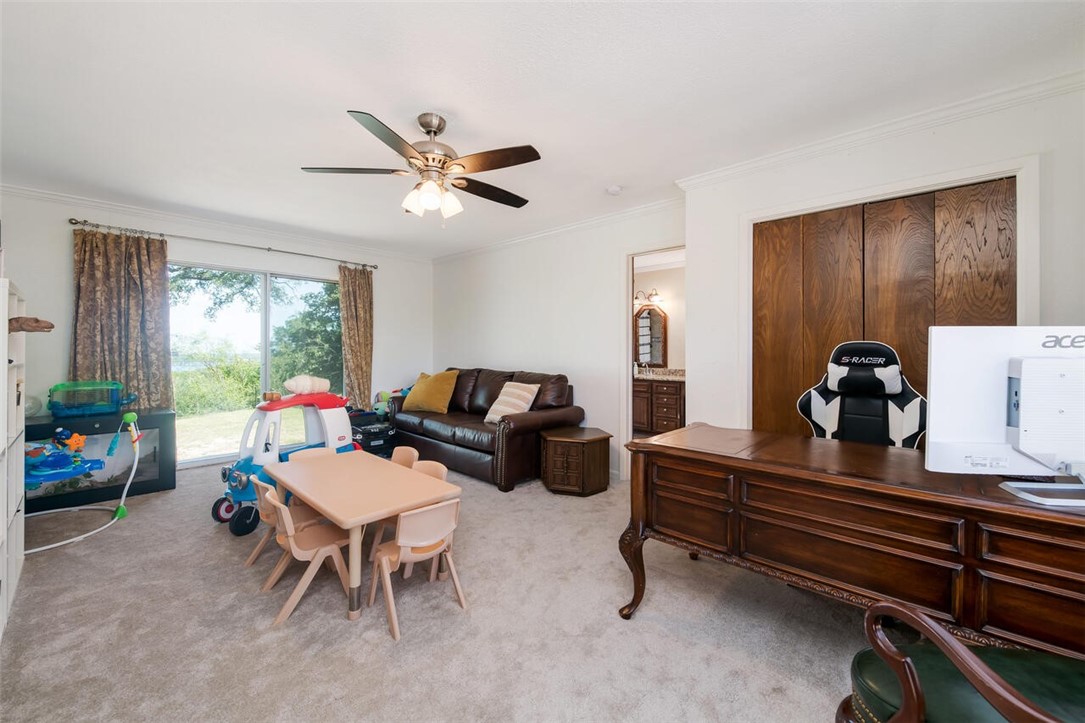 8101 Forest Ridge Drive